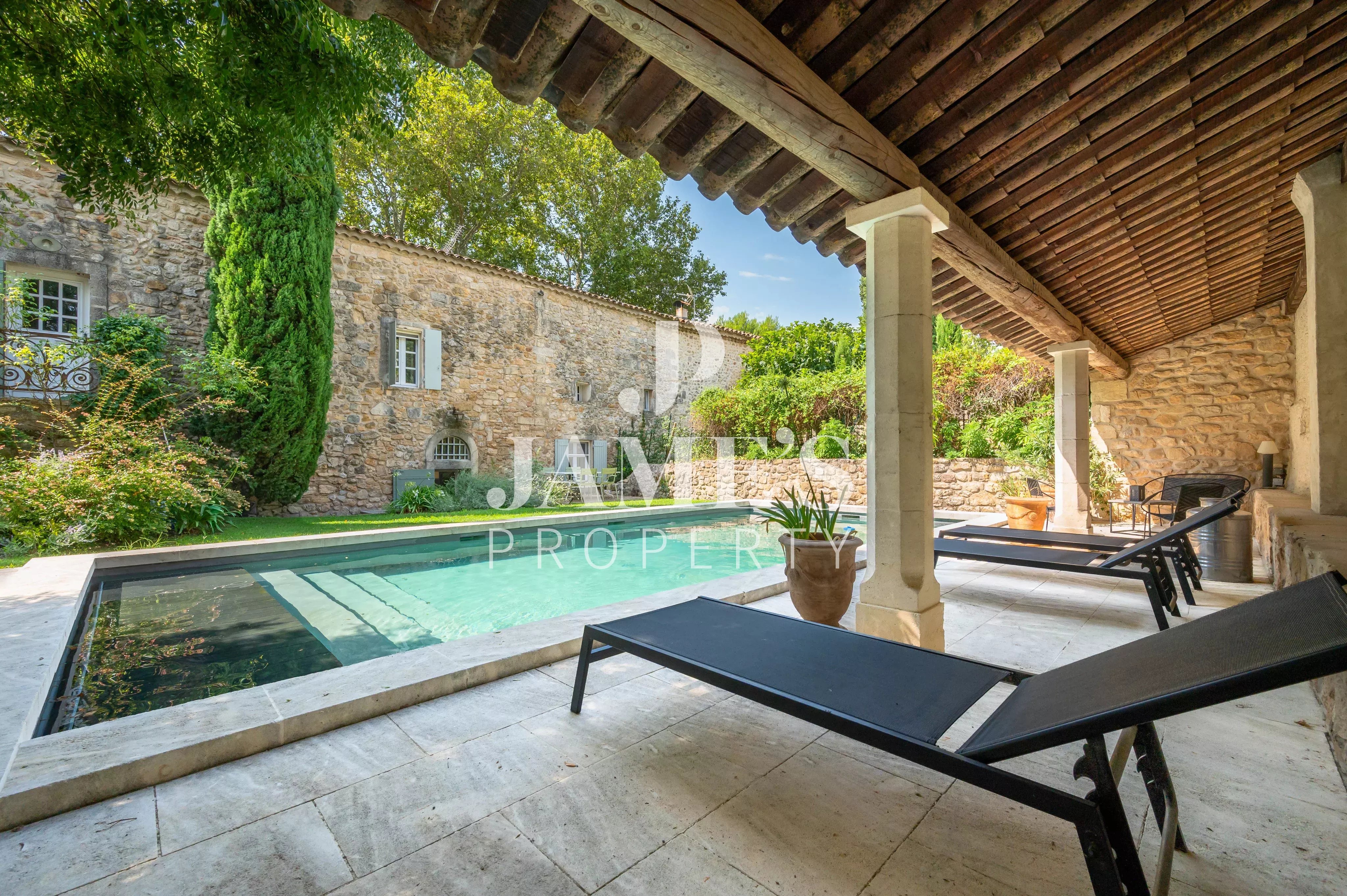 Photo 6 — JAME'S PROPERTY