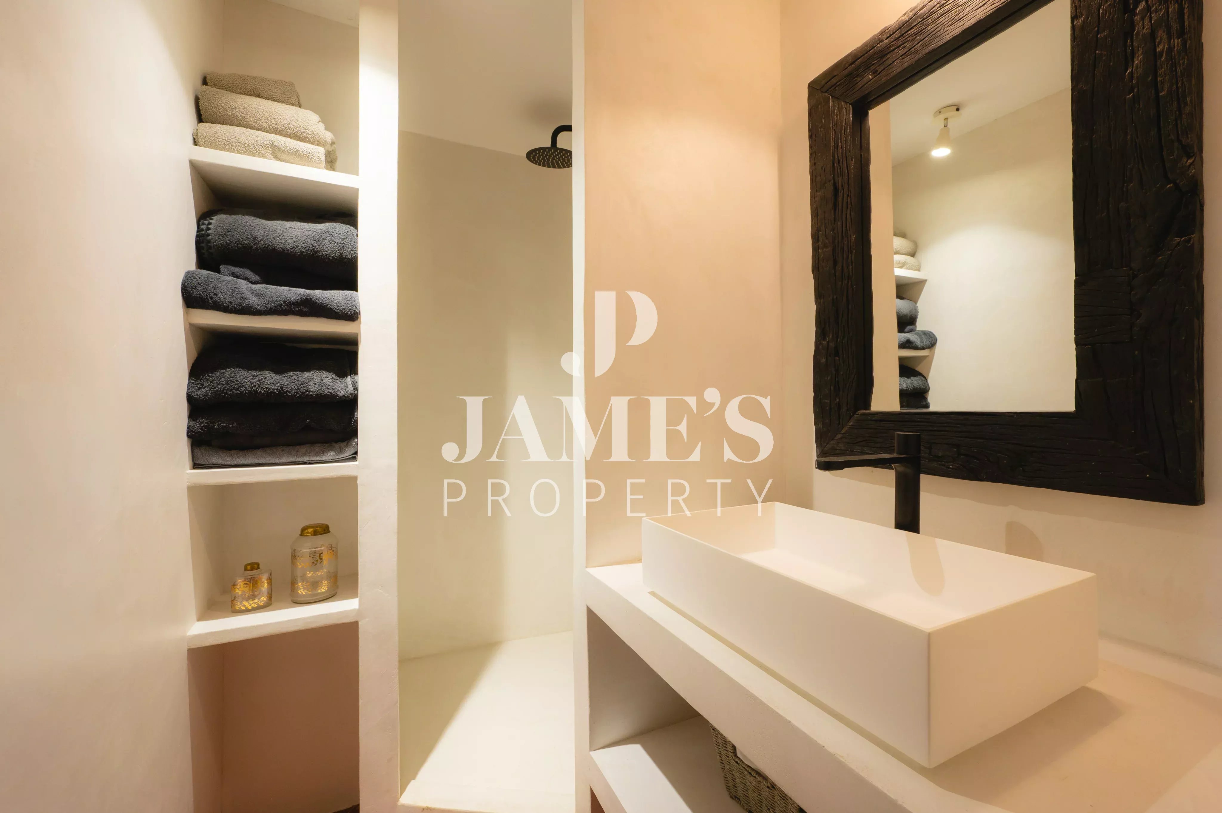 Photo 18 — JAME'S PROPERTY