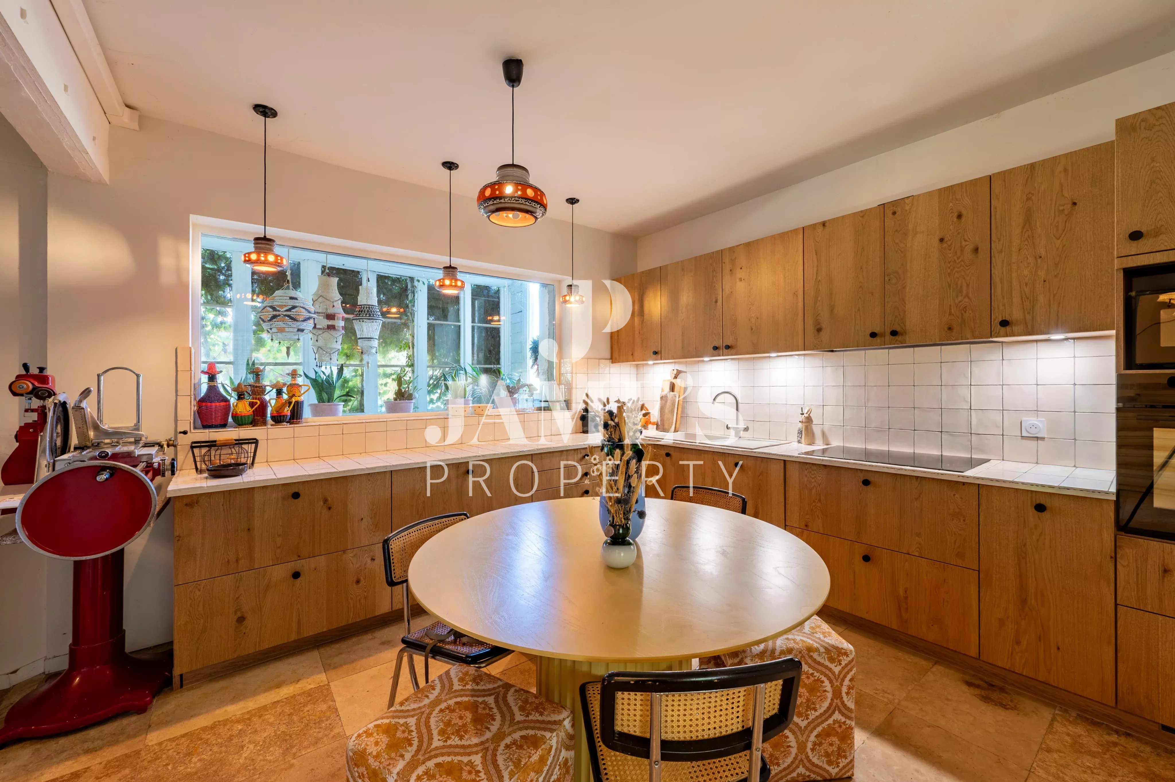 Photo 13 — JAME'S PROPERTY