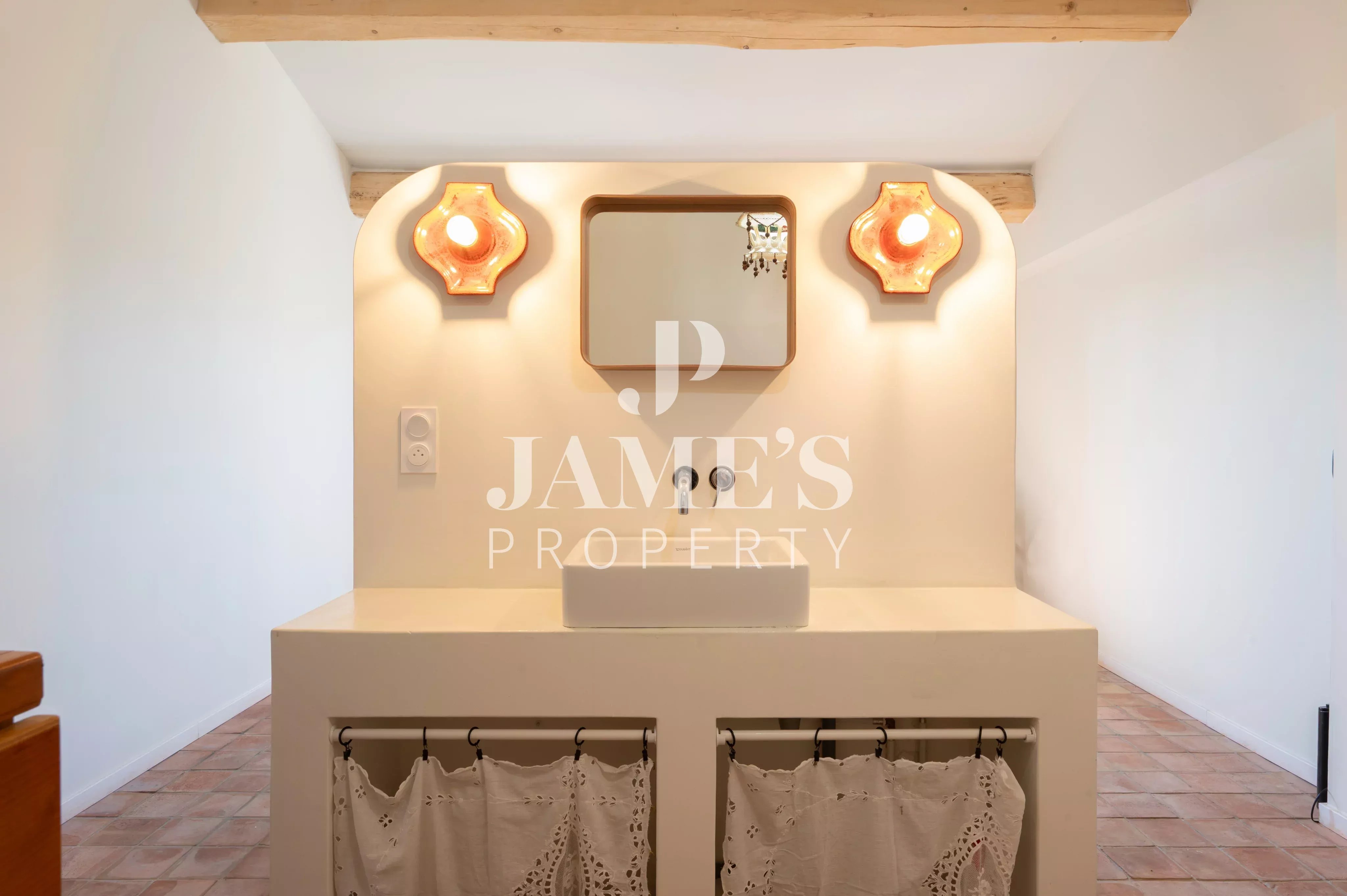 Photo 28 — JAME'S PROPERTY