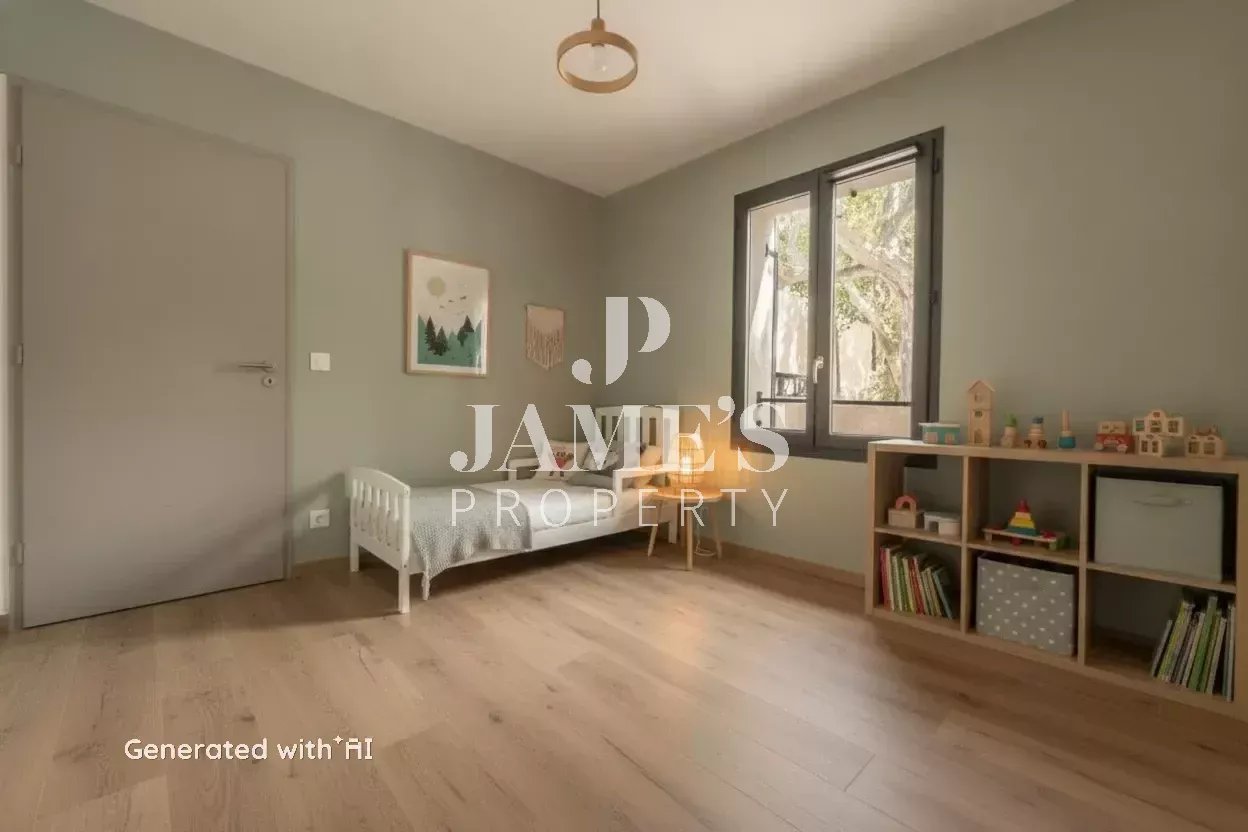 Photo 8 — JAME'S PROPERTY