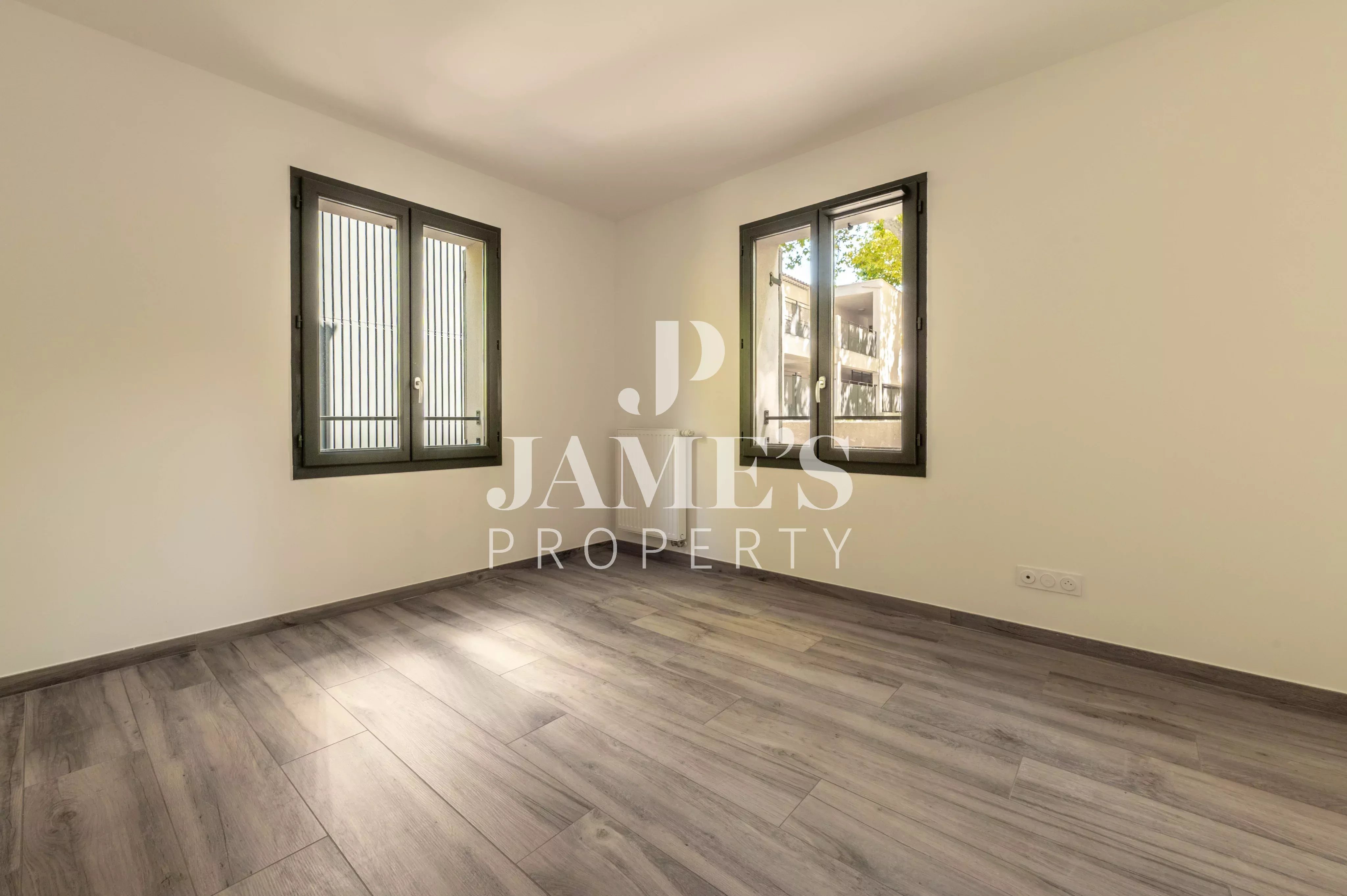 Photo 7 — JAME'S PROPERTY