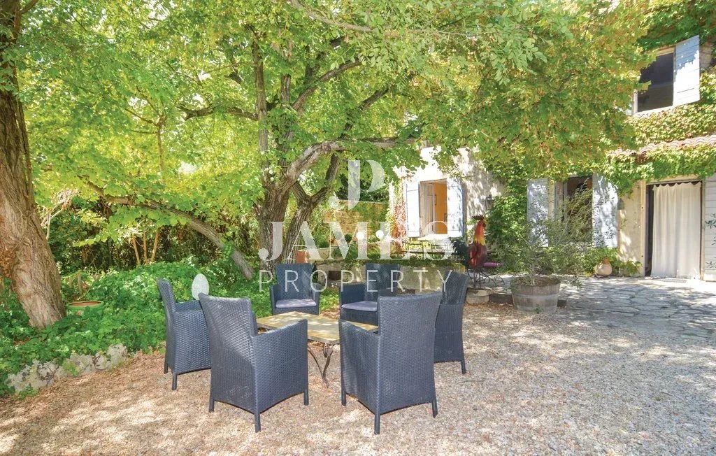 Photo 4 — JAME'S PROPERTY