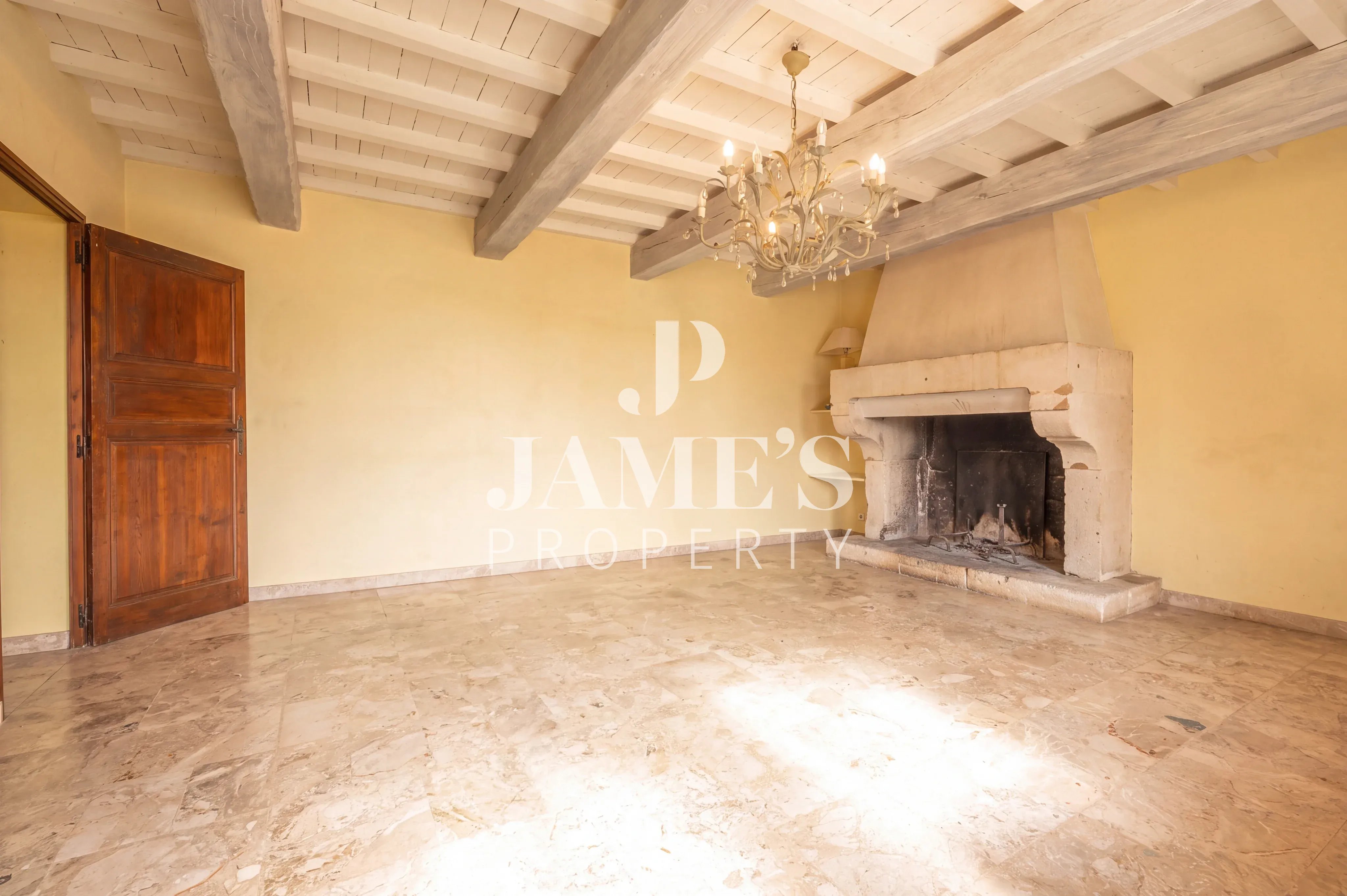 Photo 7 — JAME'S PROPERTY