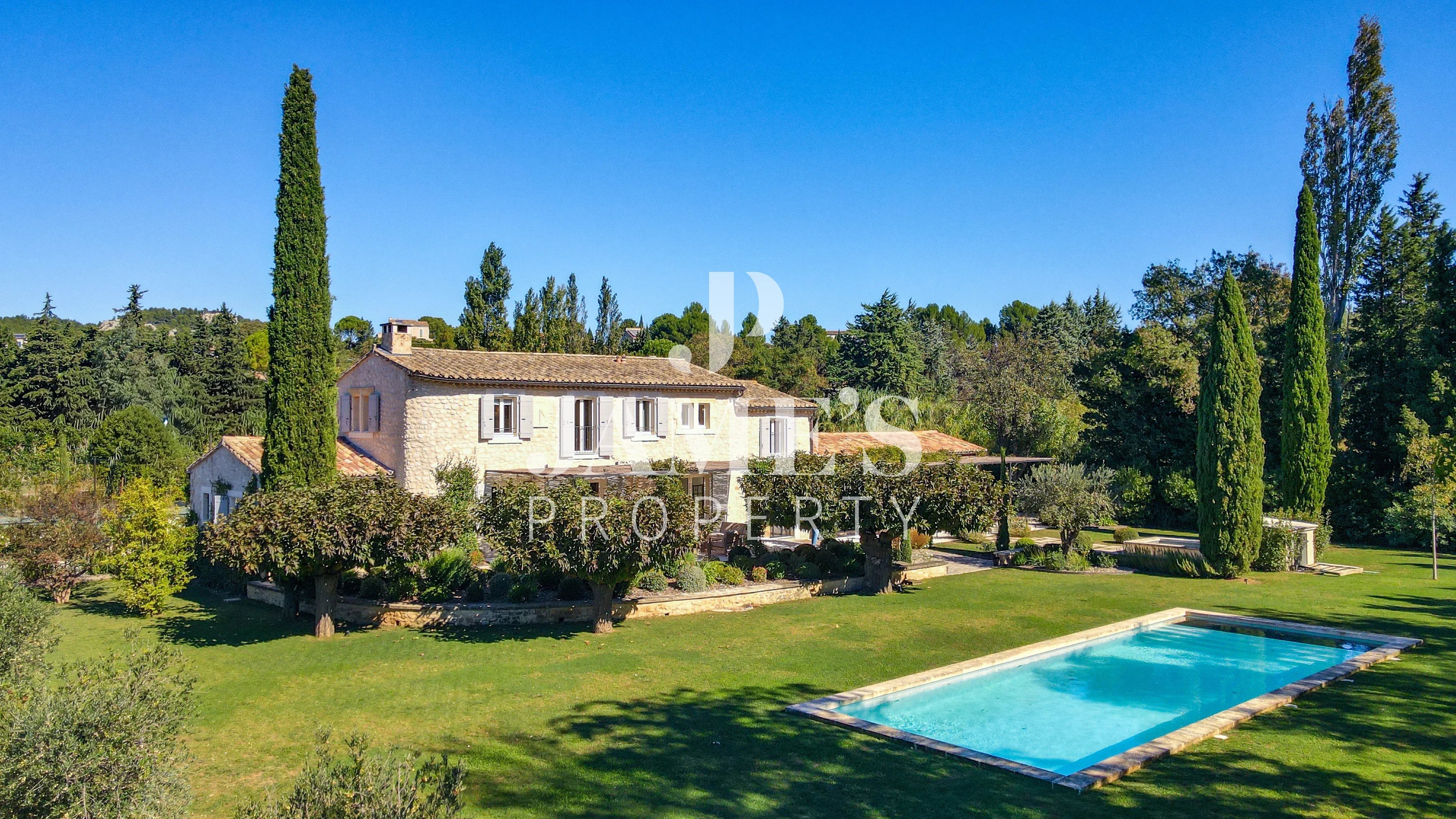 Photo 2 — JAME'S PROPERTY