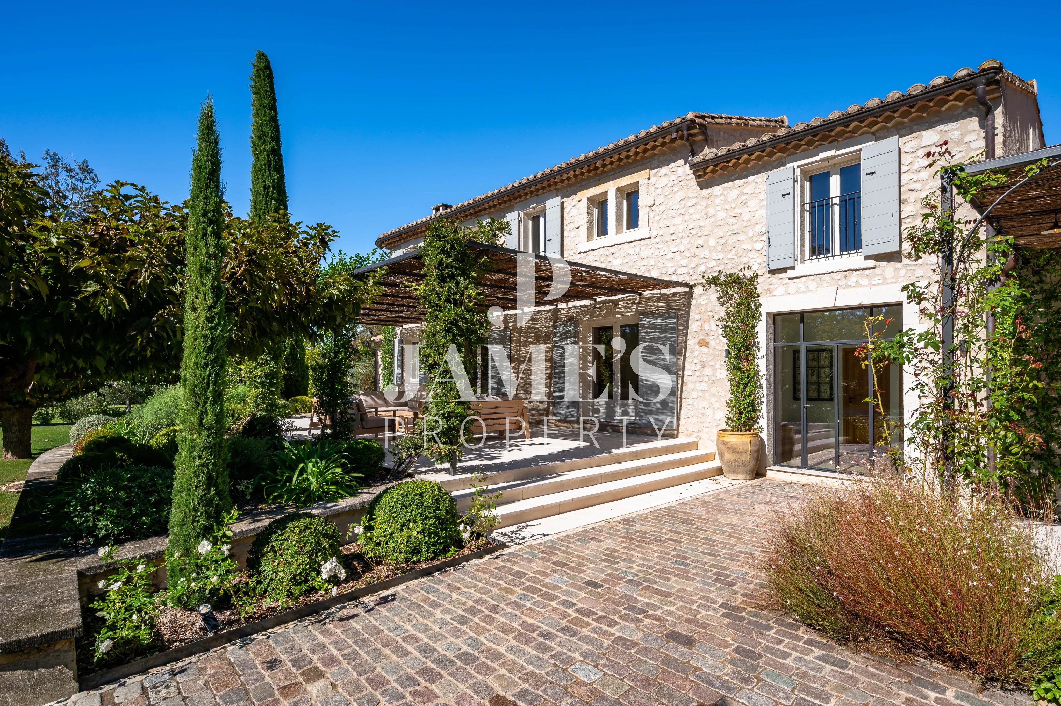 Photo 3 — JAME'S PROPERTY