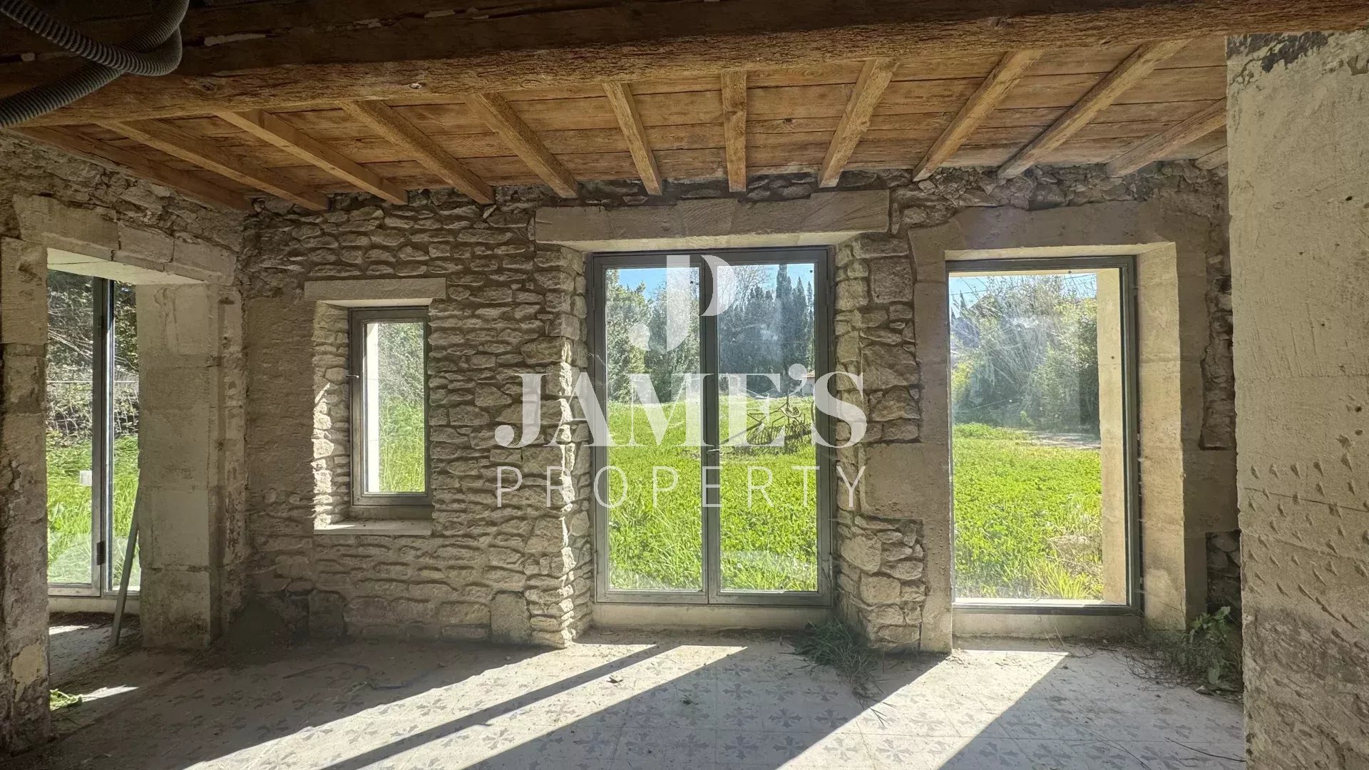 Photo 6 — JAME'S PROPERTY