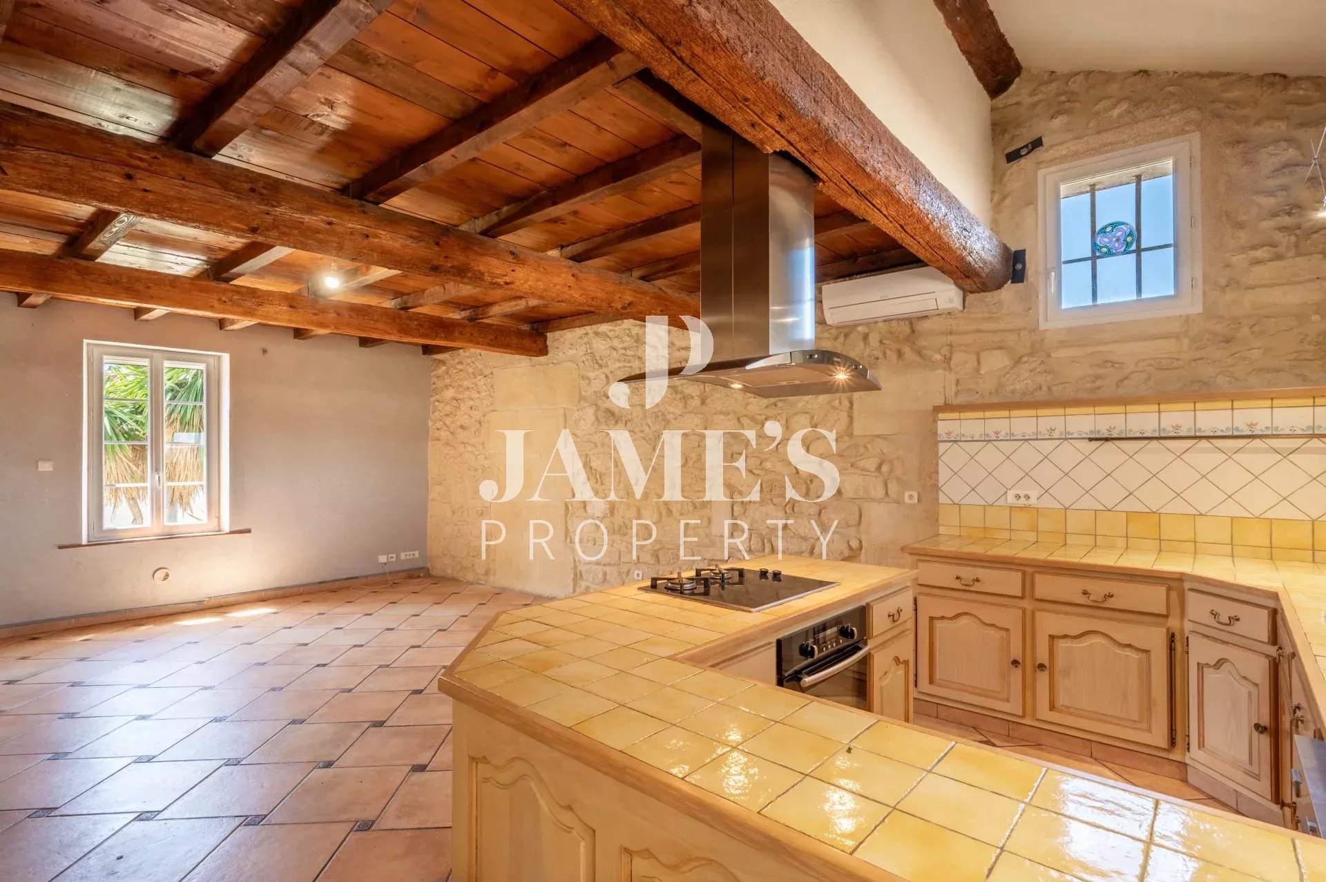 Photo 6 — JAME'S PROPERTY