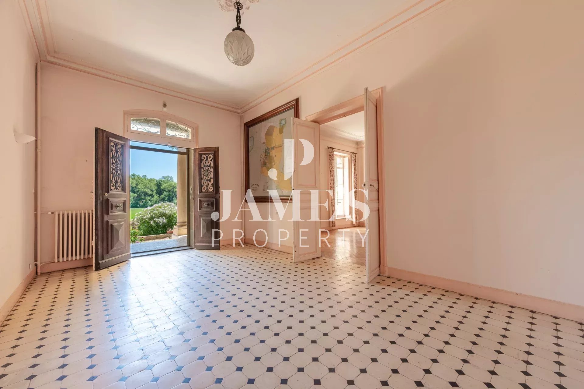 Photo 4 — JAME'S PROPERTY