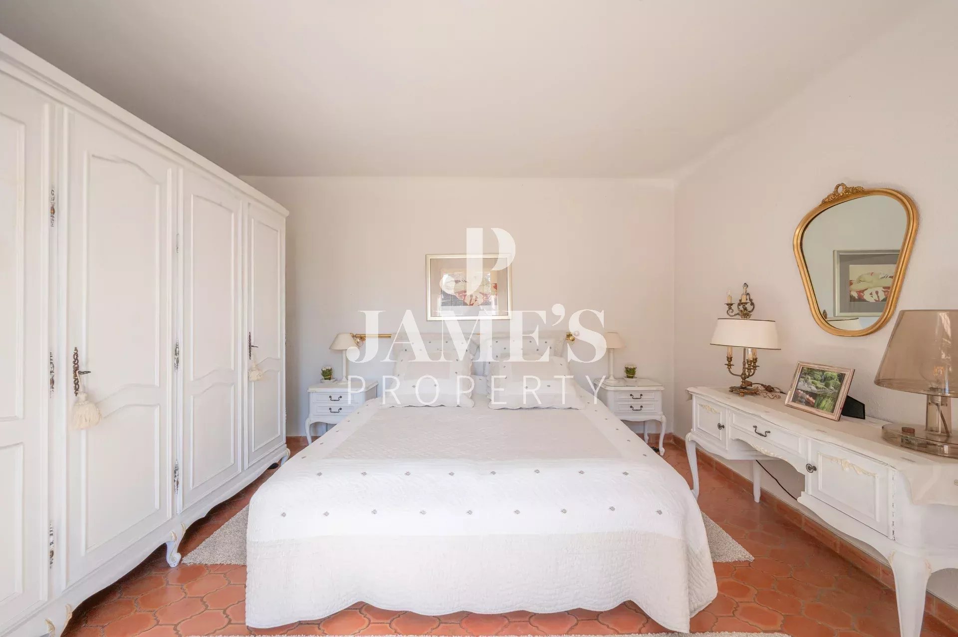 Photo 10 — JAME'S PROPERTY
