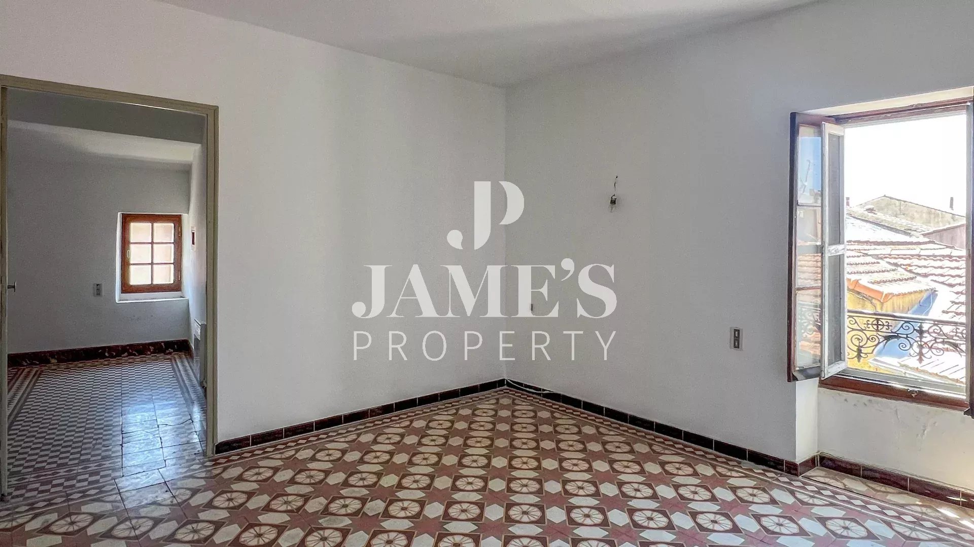 Photo 5 — JAME'S PROPERTY