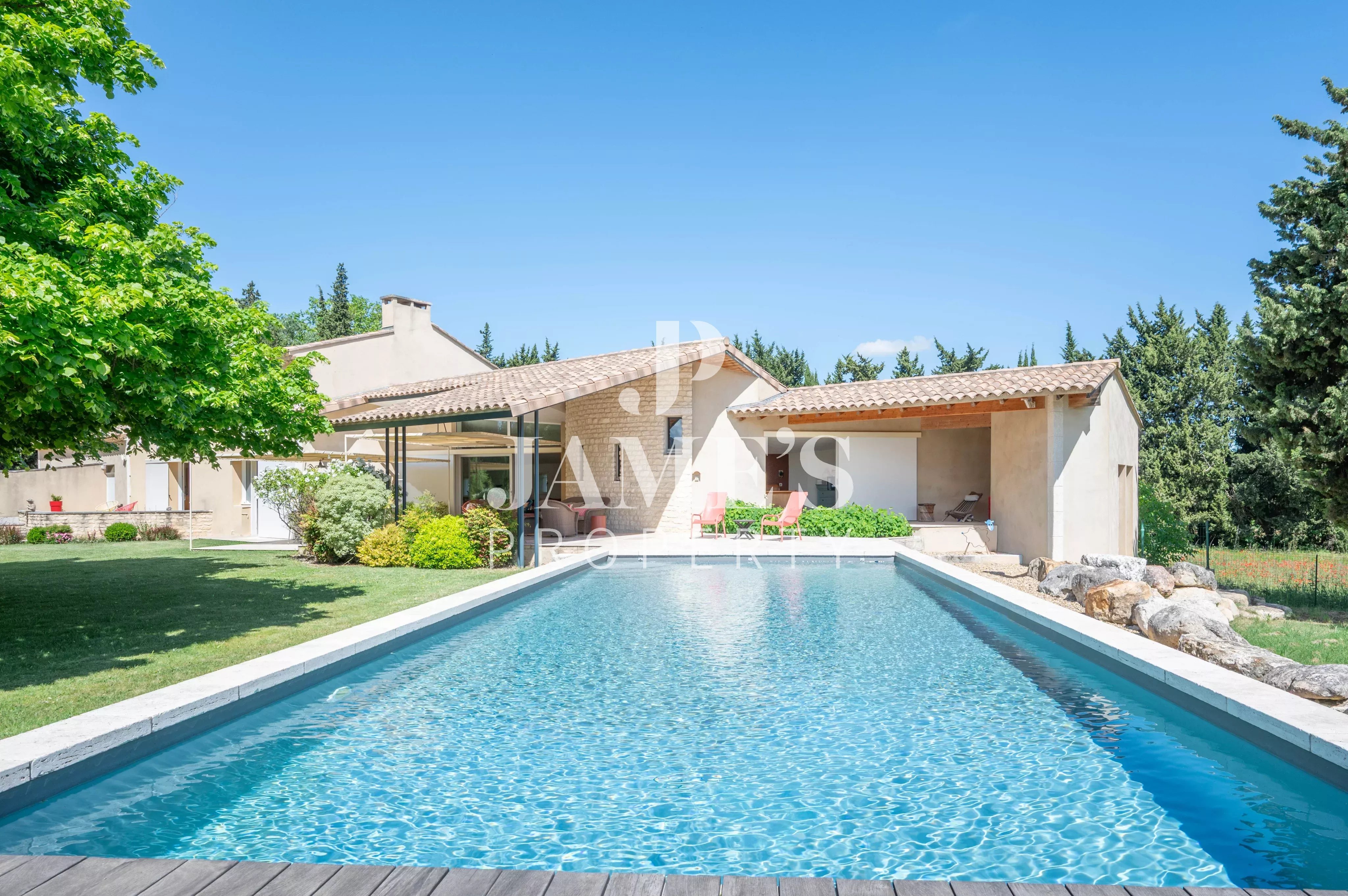 Photo 14 — JAME'S PROPERTY