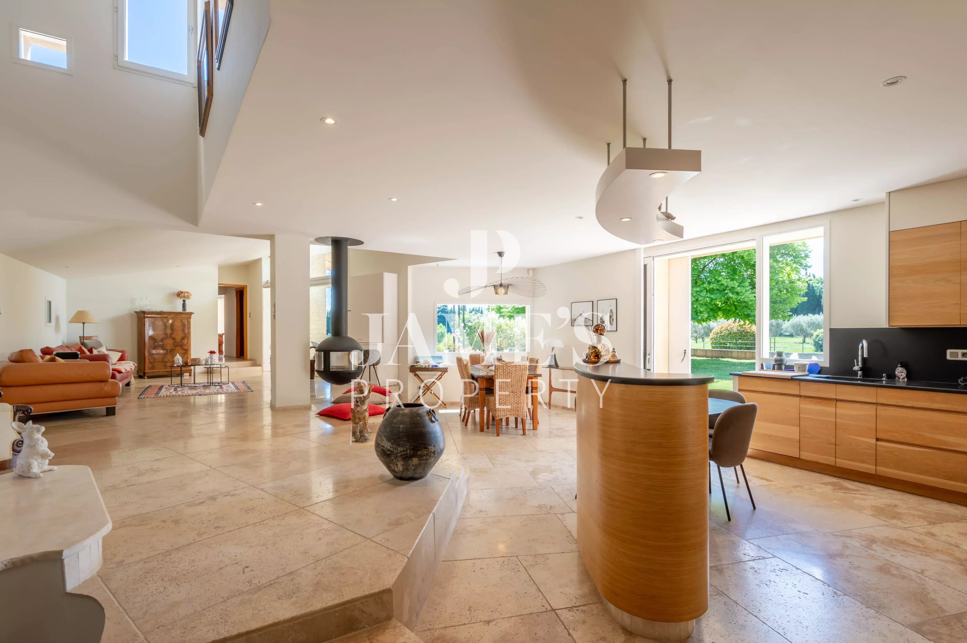 Photo 6 — JAME'S PROPERTY