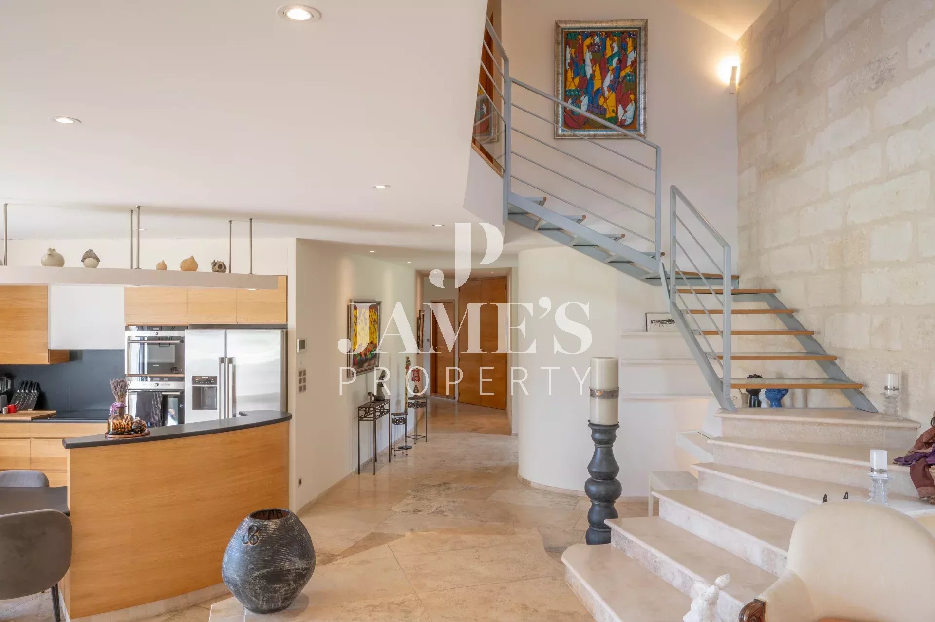 Photo 10 — JAME'S PROPERTY