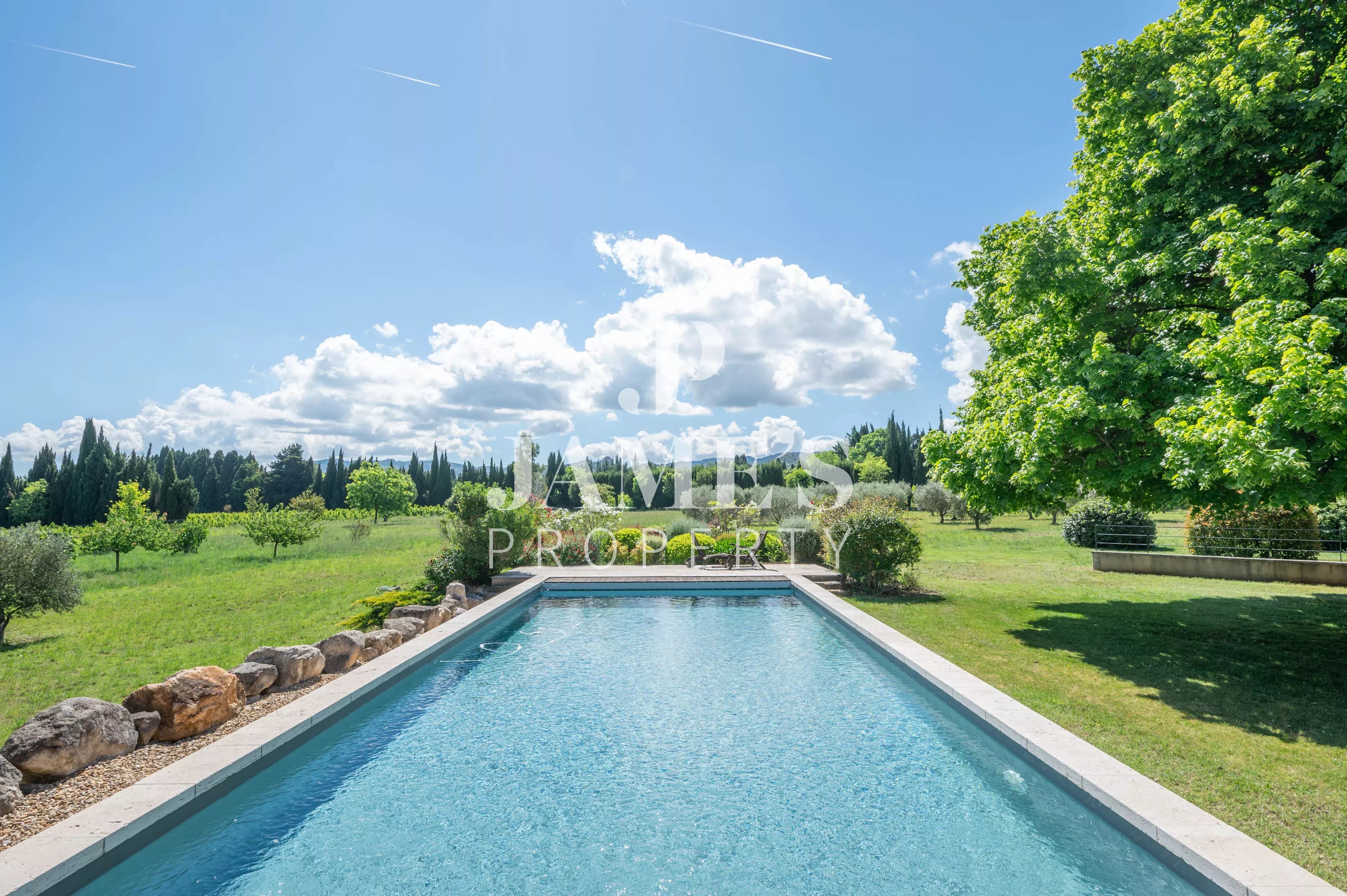 Photo 4 — JAME'S PROPERTY