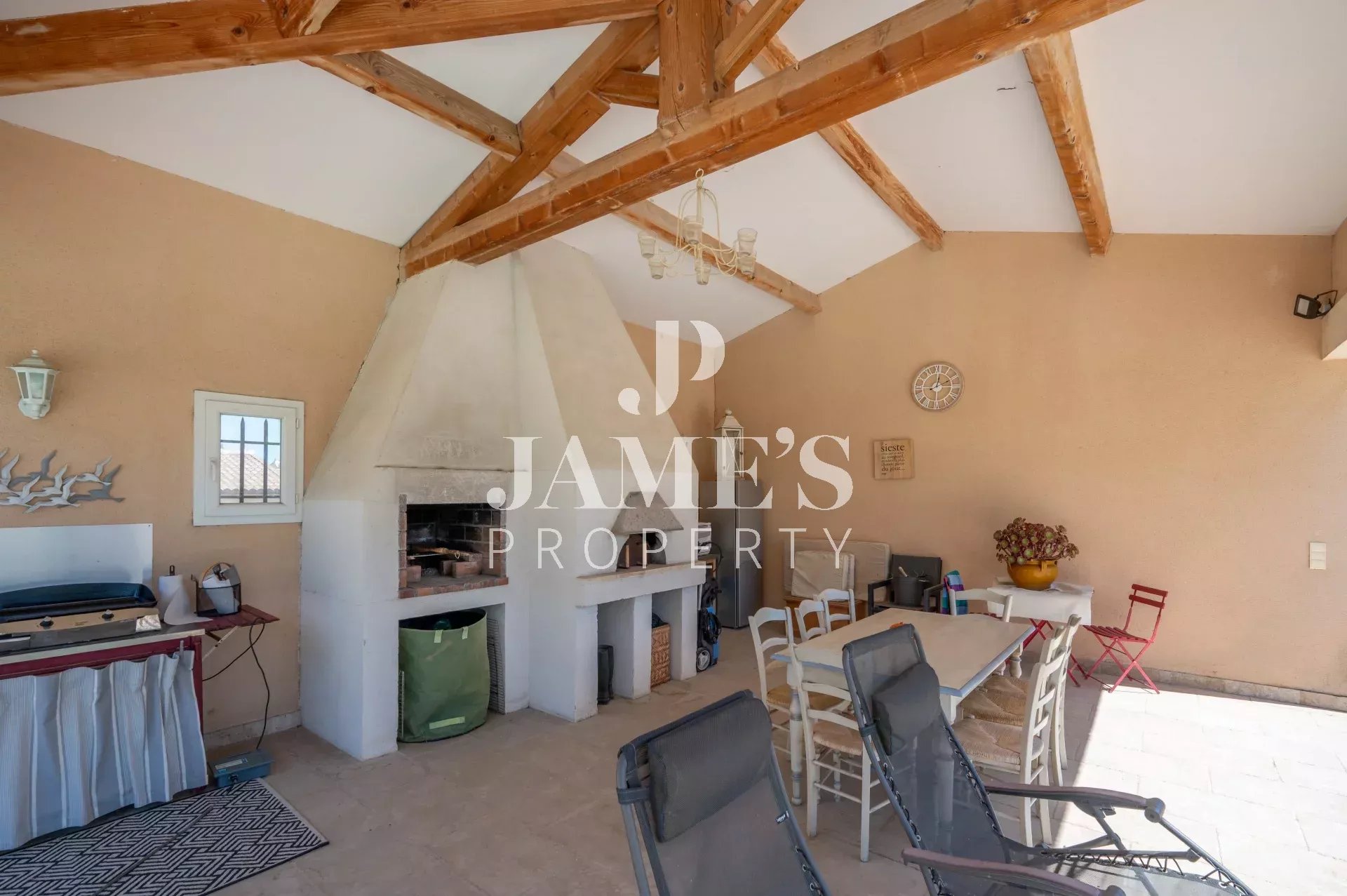 Photo 6 — JAME'S PROPERTY