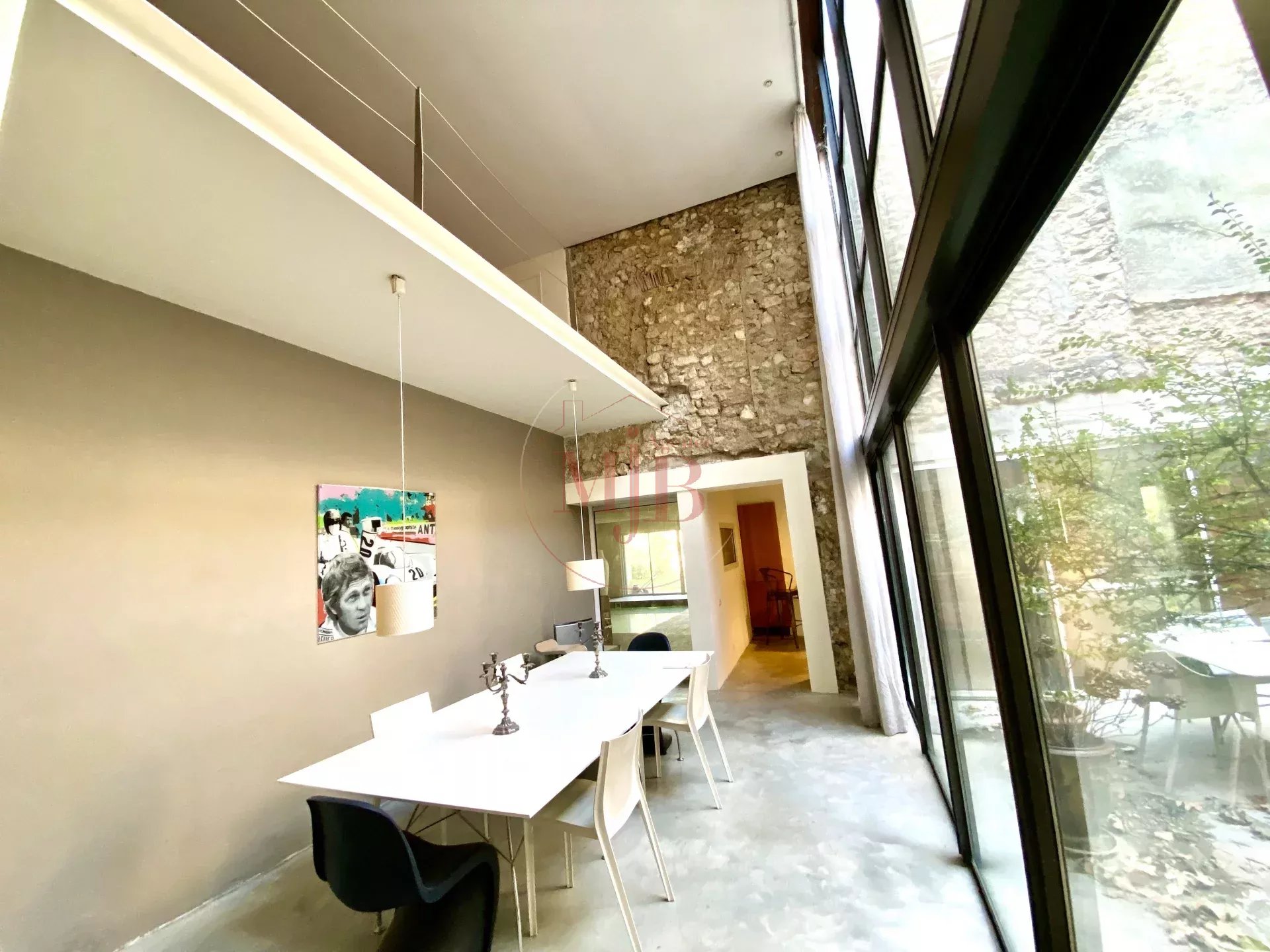 Photo 26 — Agence M.J.B