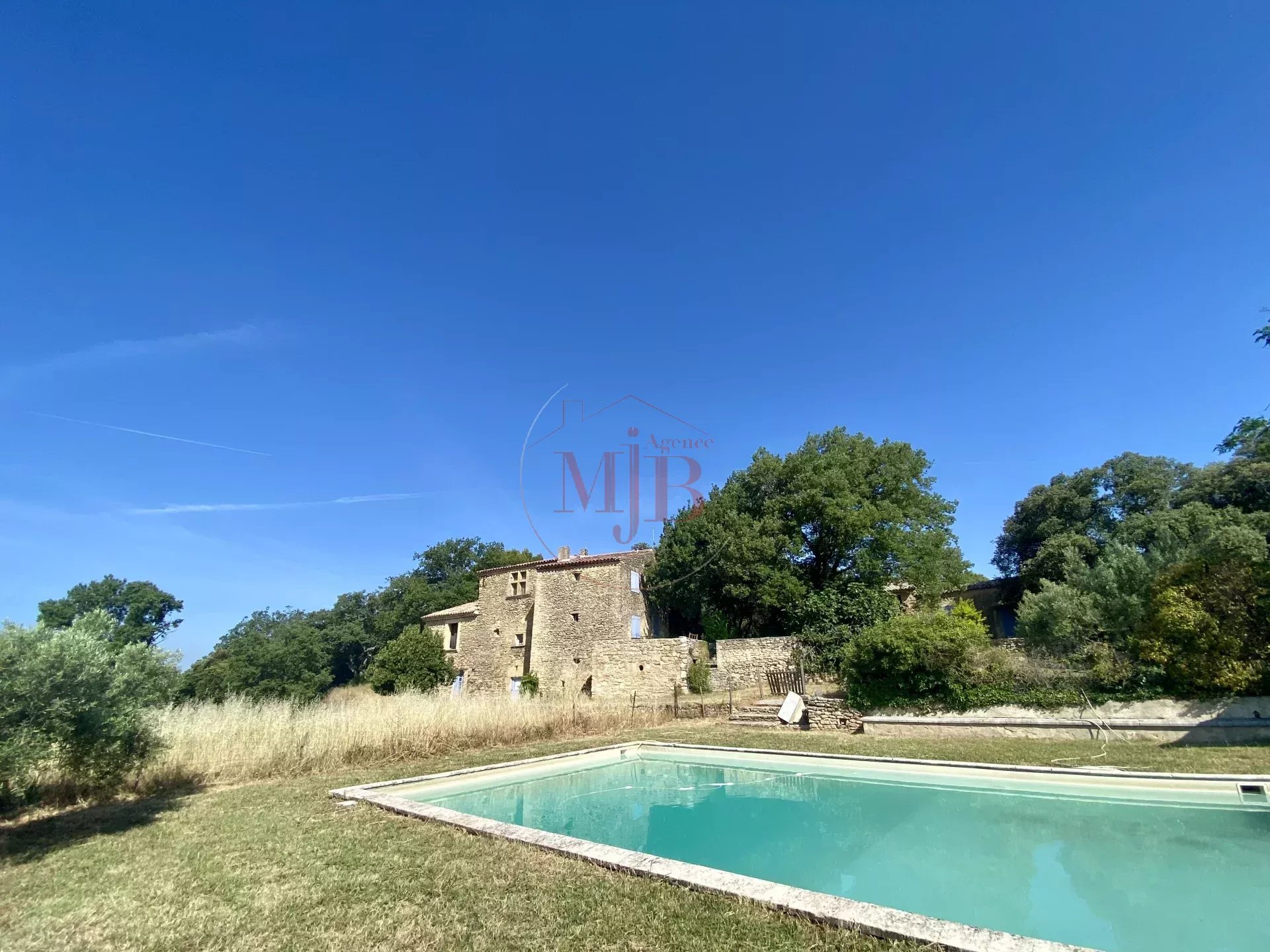 Photo 3 — Agence M.J.B