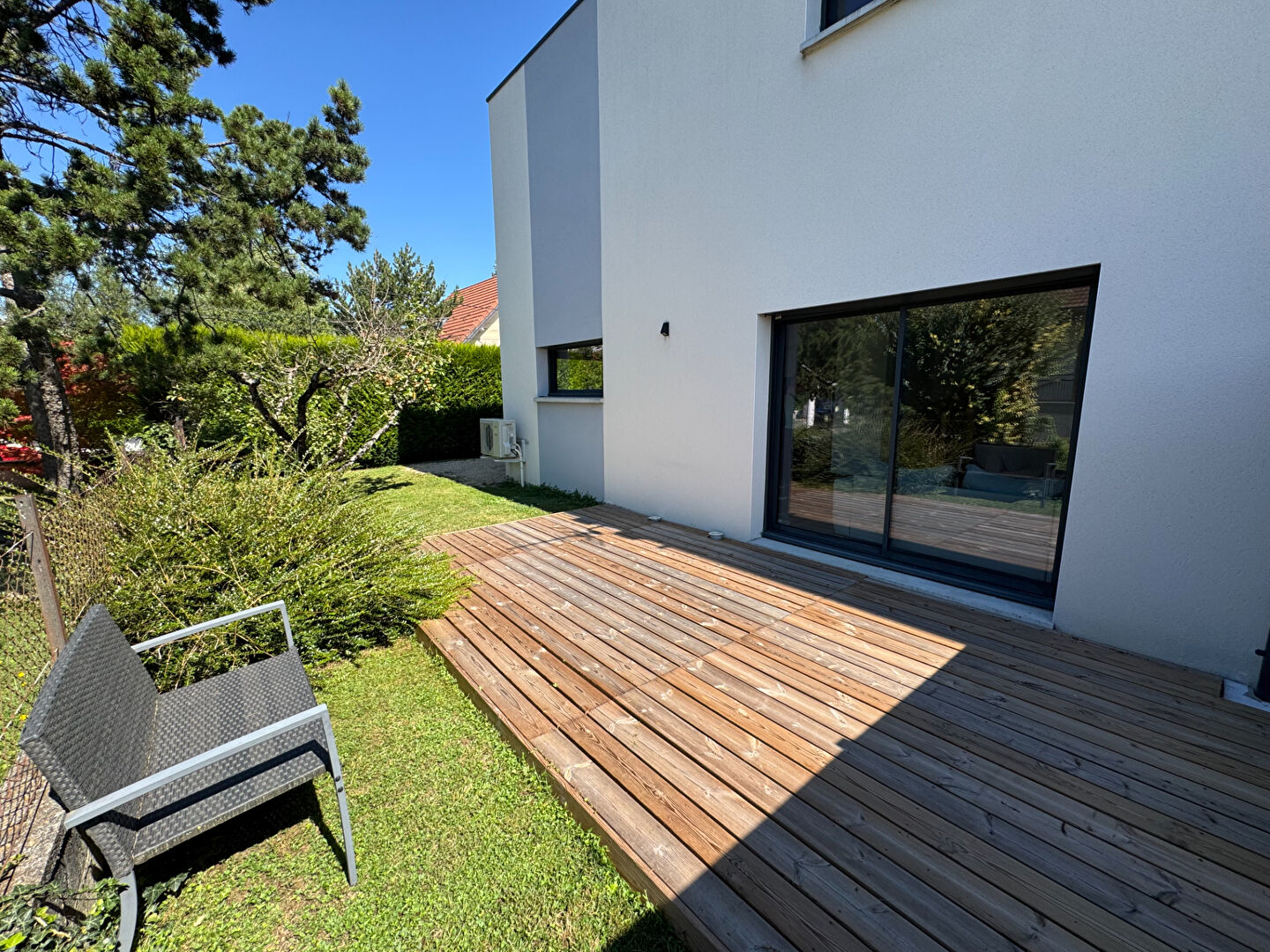 Photo 3 — LEMAN SUISSE IMMO