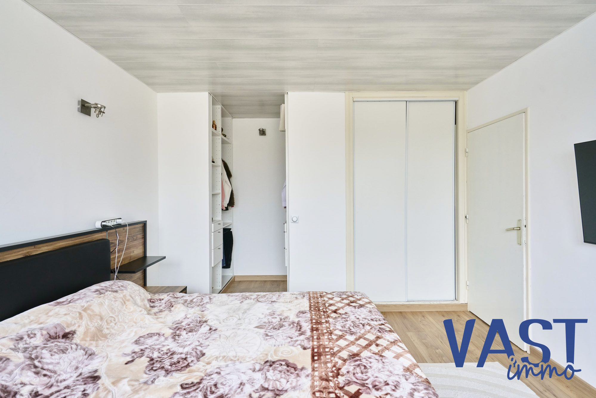 Photo 24 — VASTIMMO