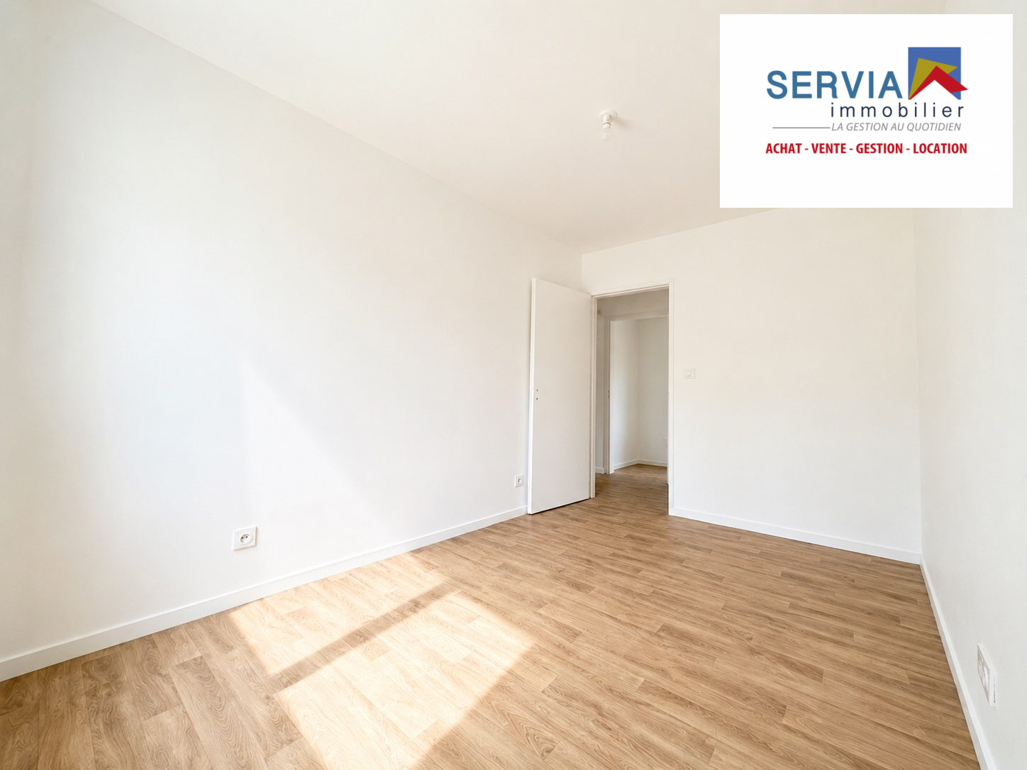Photo 3 — SERVIA IMMOBILIER