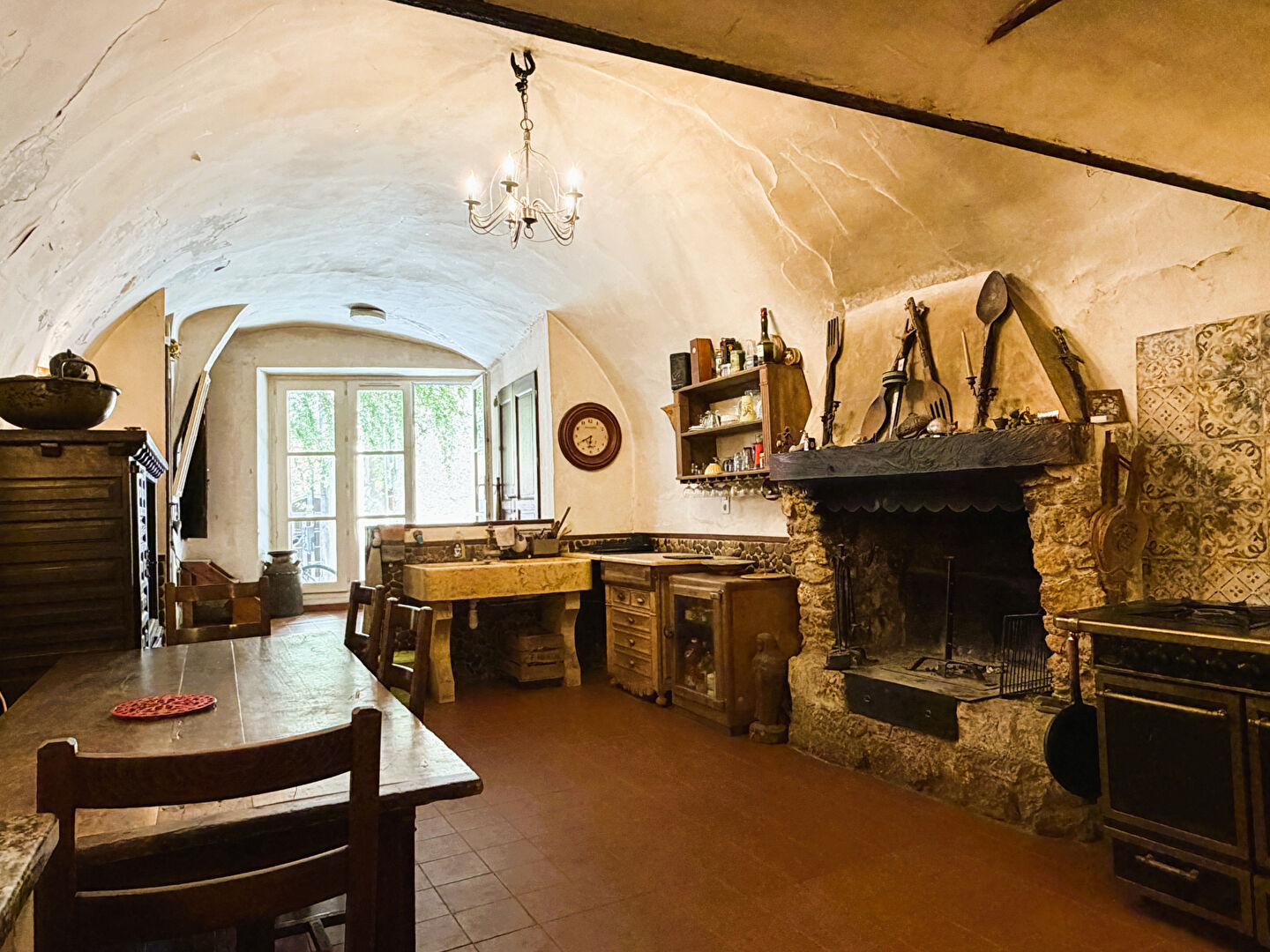 Photo 2 — Votre Maison Jouques