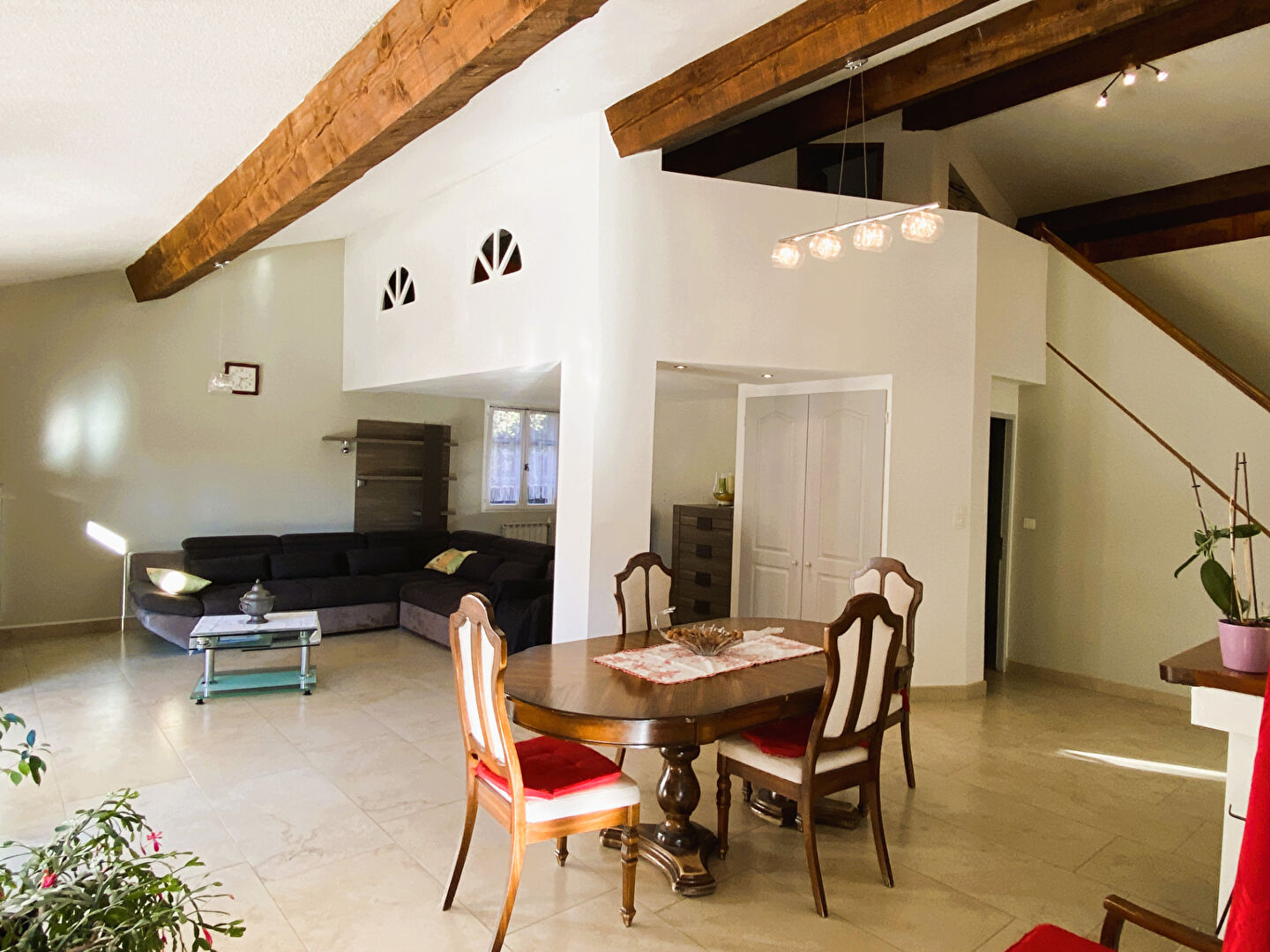 Photo 6 — Votre Maison Jouques