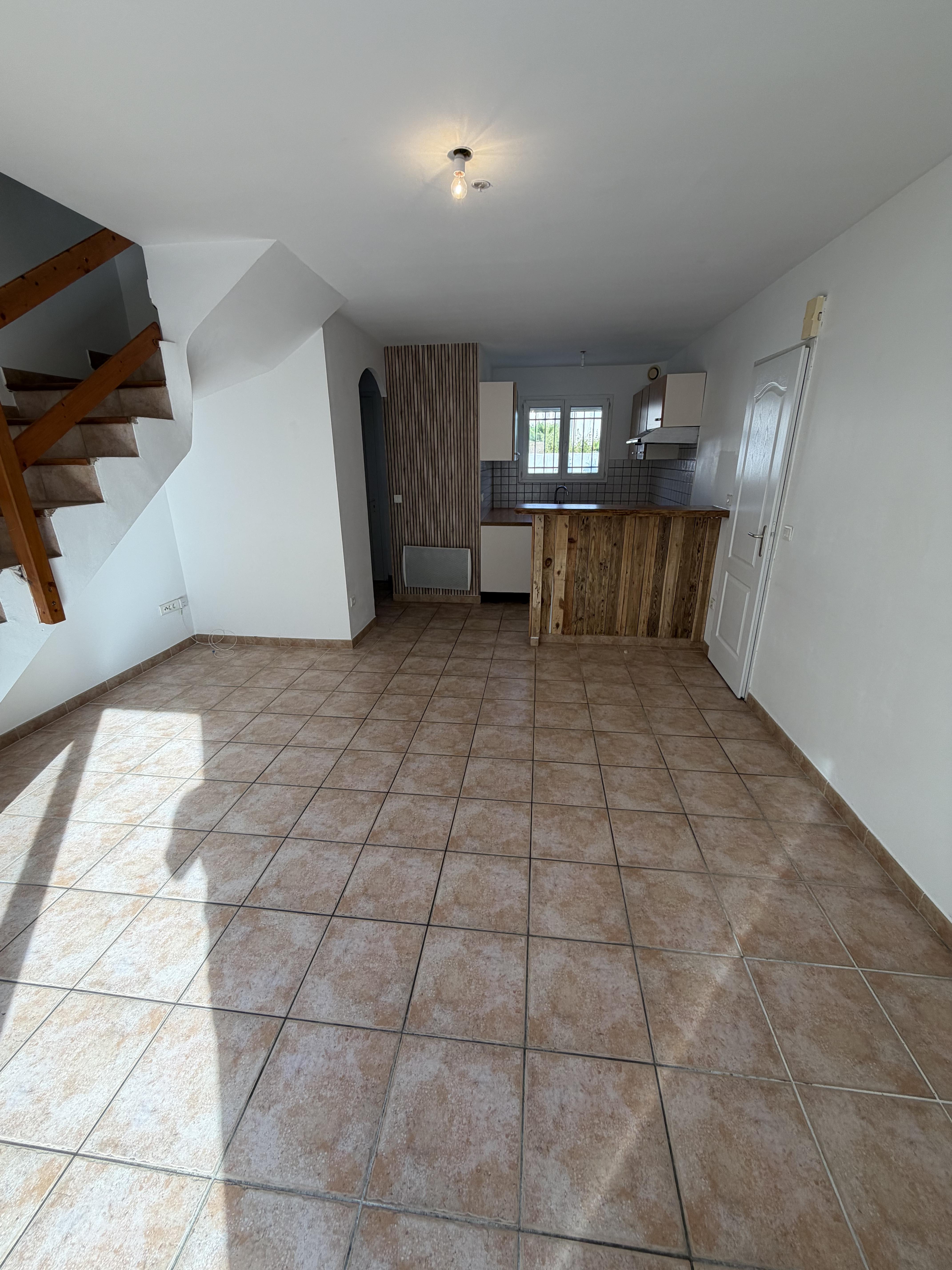 Photo 2 — CAMARGUE IMMOBILIER