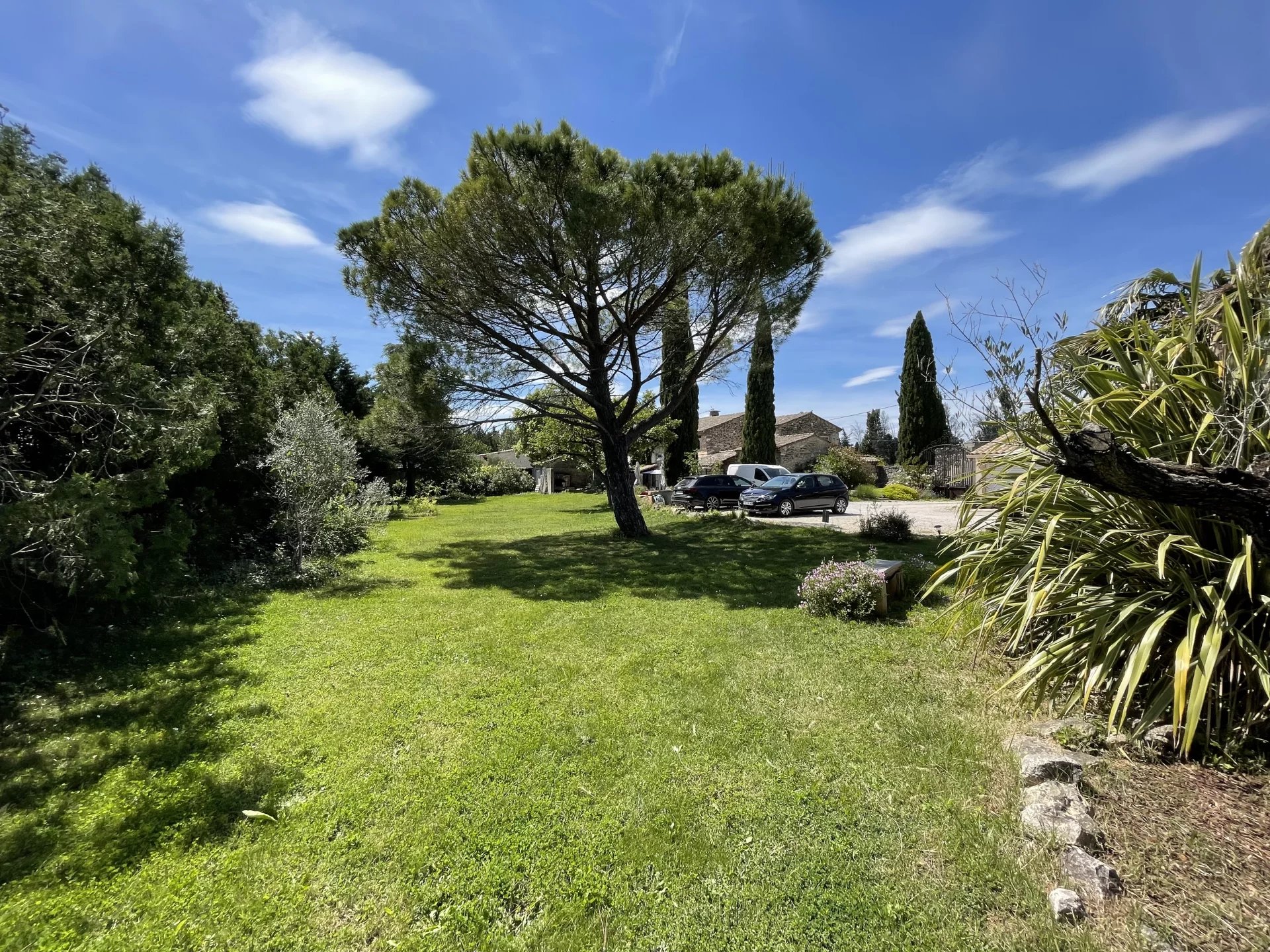 Photo 5 — ENTRE ALPILLES ET LUBERON