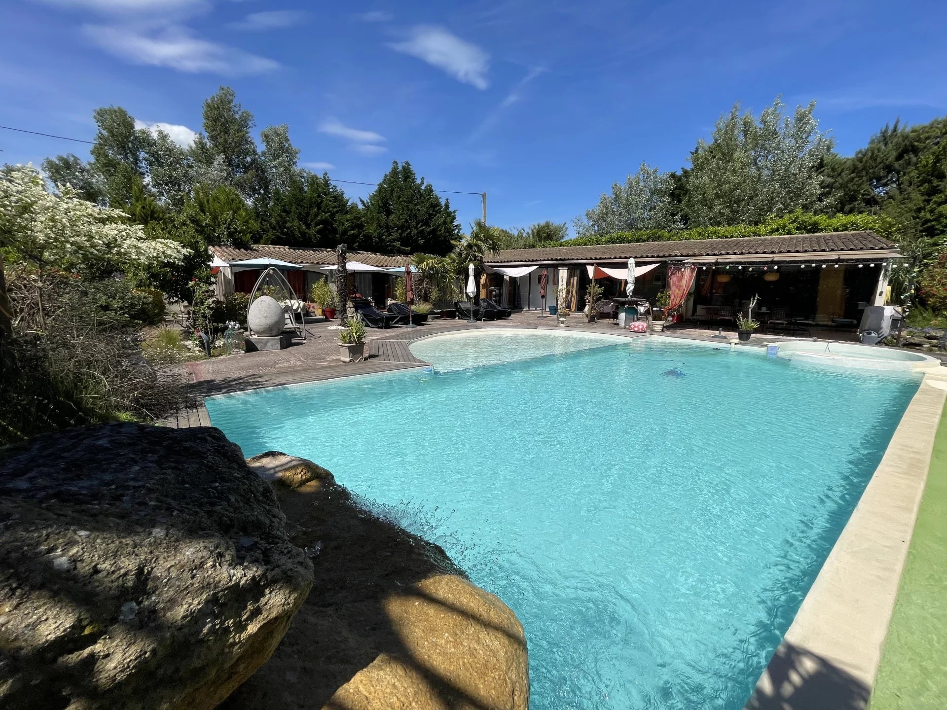 Photo 2 — ENTRE ALPILLES ET LUBERON
