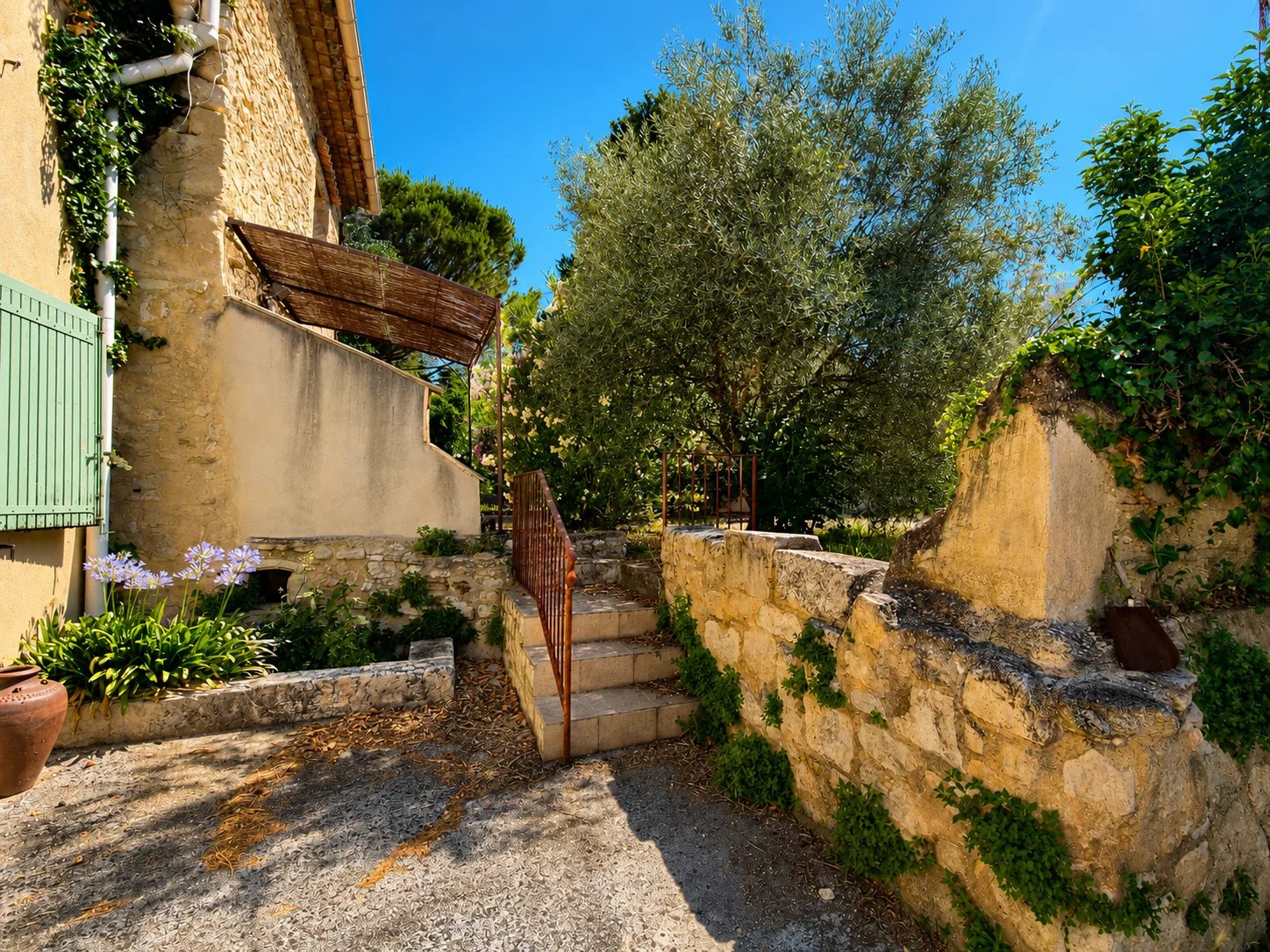 Photo 19 — ENTRE ALPILLES ET LUBERON