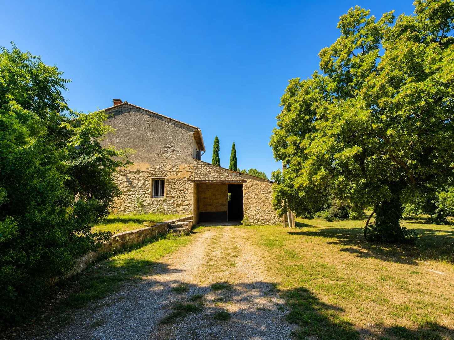 Photo 3 — ENTRE ALPILLES ET LUBERON
