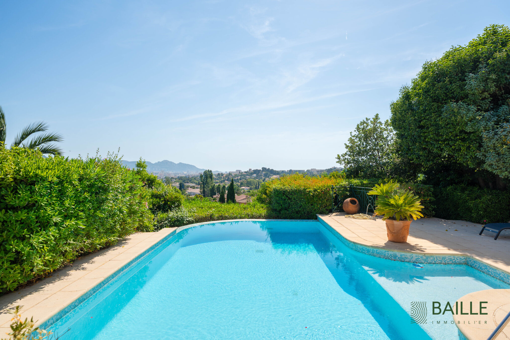Photo 2 — BAILLE IMMOBILIER