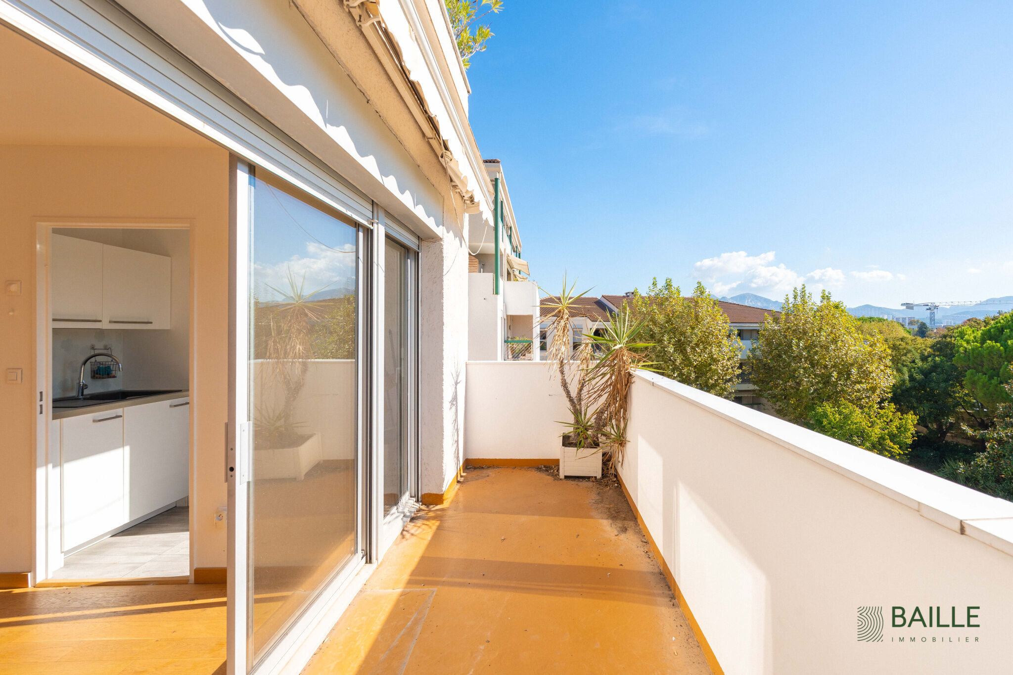 Photo 2 — BAILLE IMMOBILIER