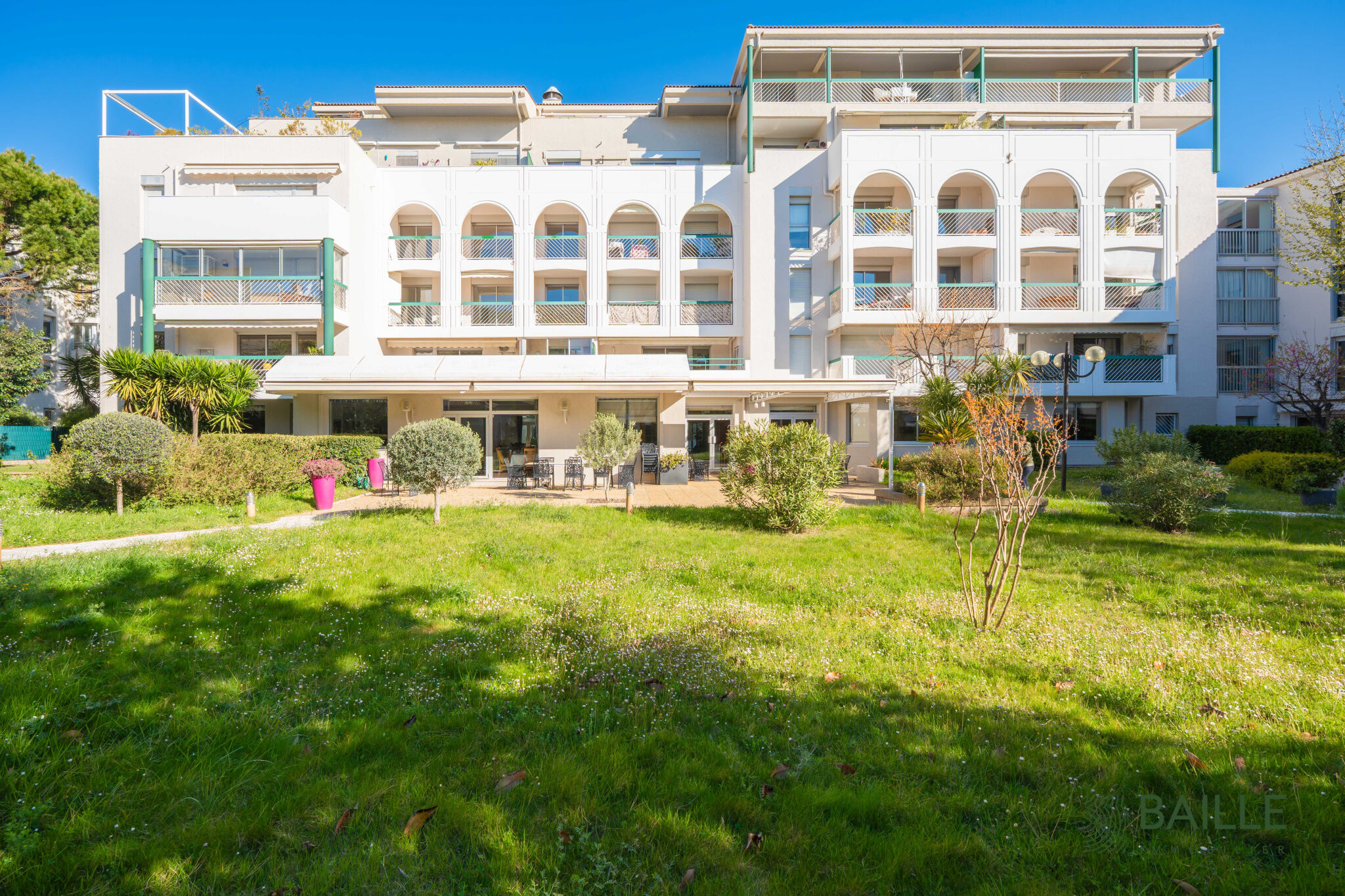 Photo 8 — BAILLE IMMOBILIER