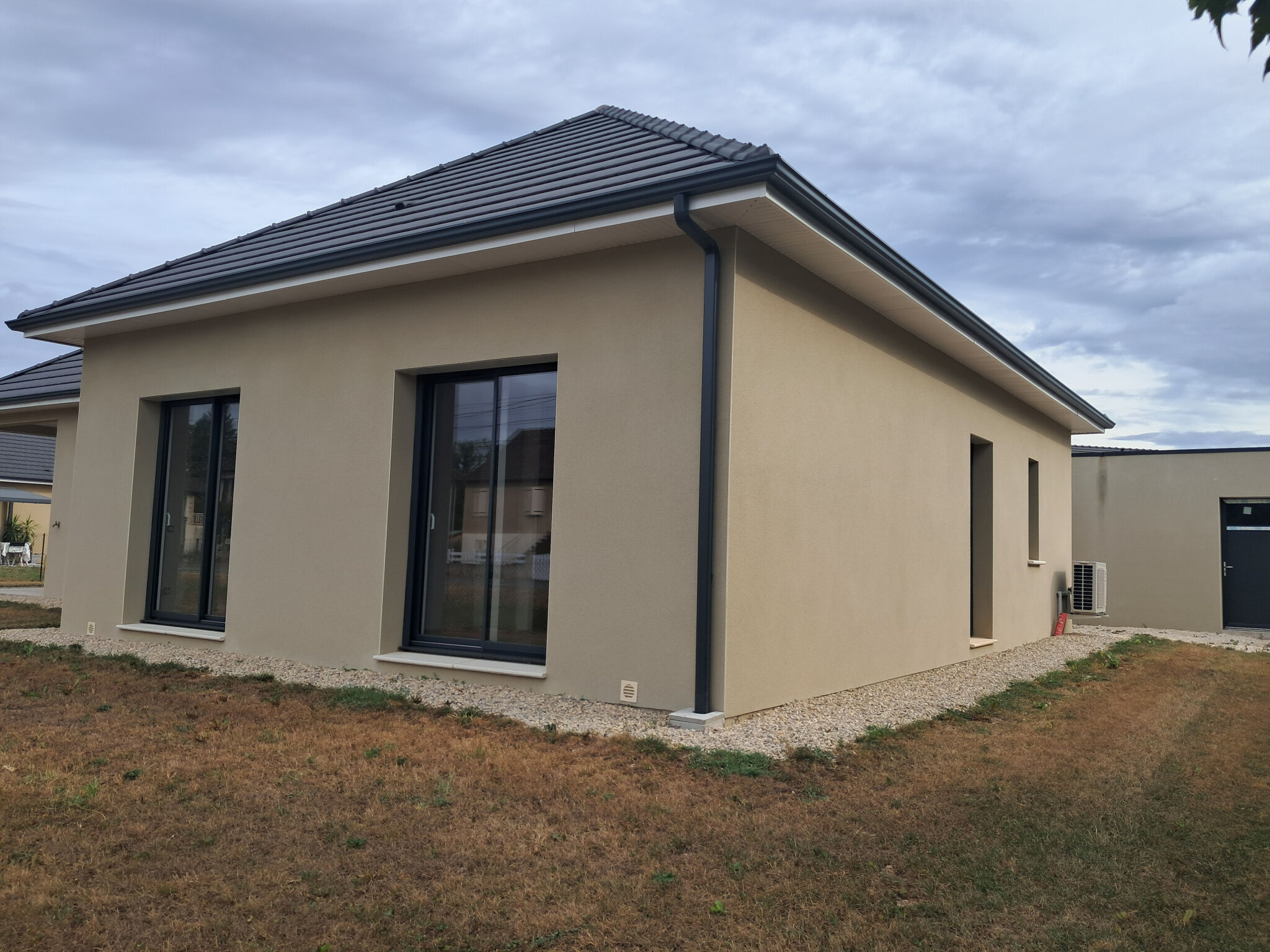 Photo 3 — IMMO COUR ET JARDIN