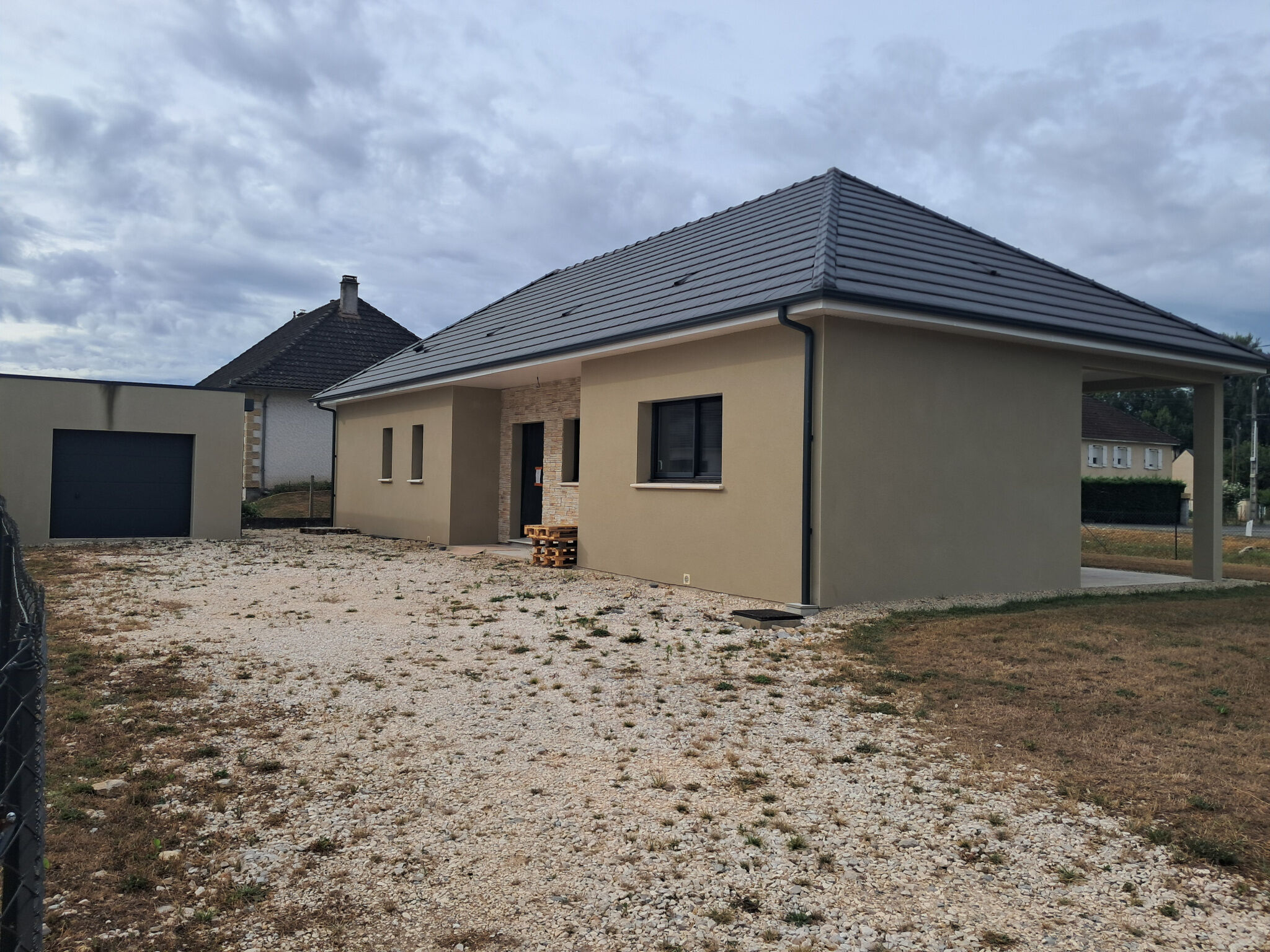 Photo 2 — IMMO COUR ET JARDIN