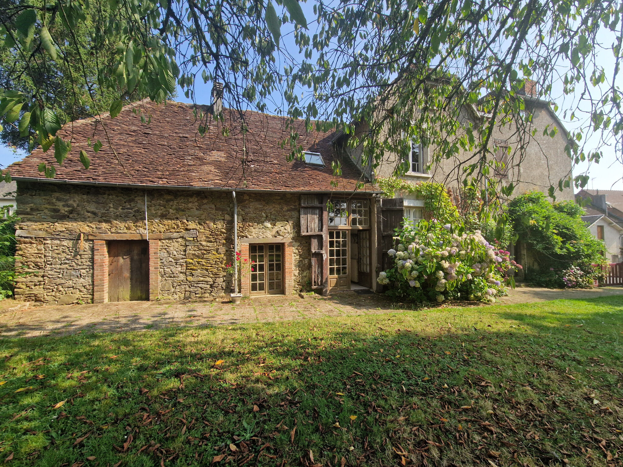 Photo 4 — IMMO COUR ET JARDIN