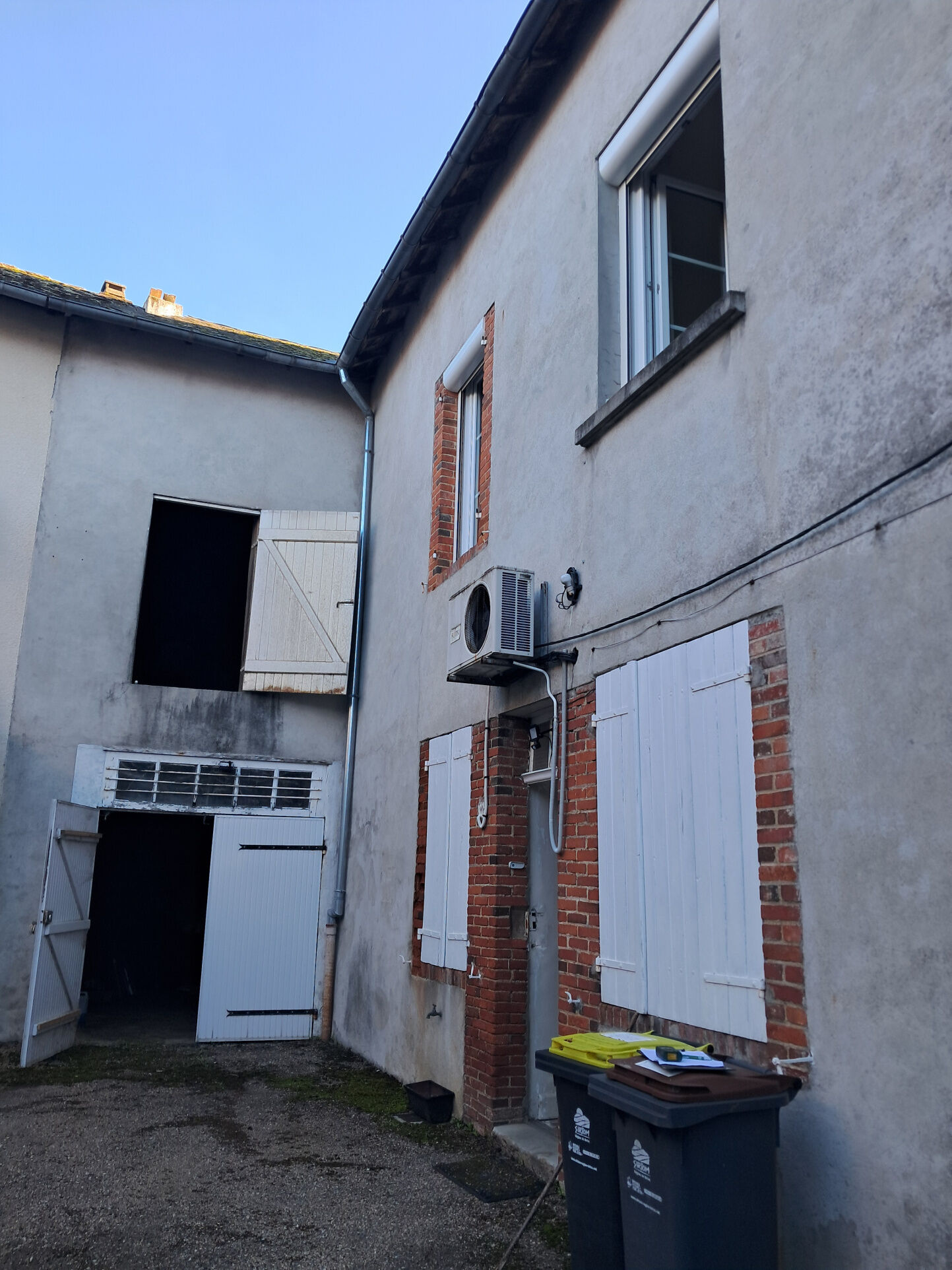 Photo 3 — IMMO COUR ET JARDIN