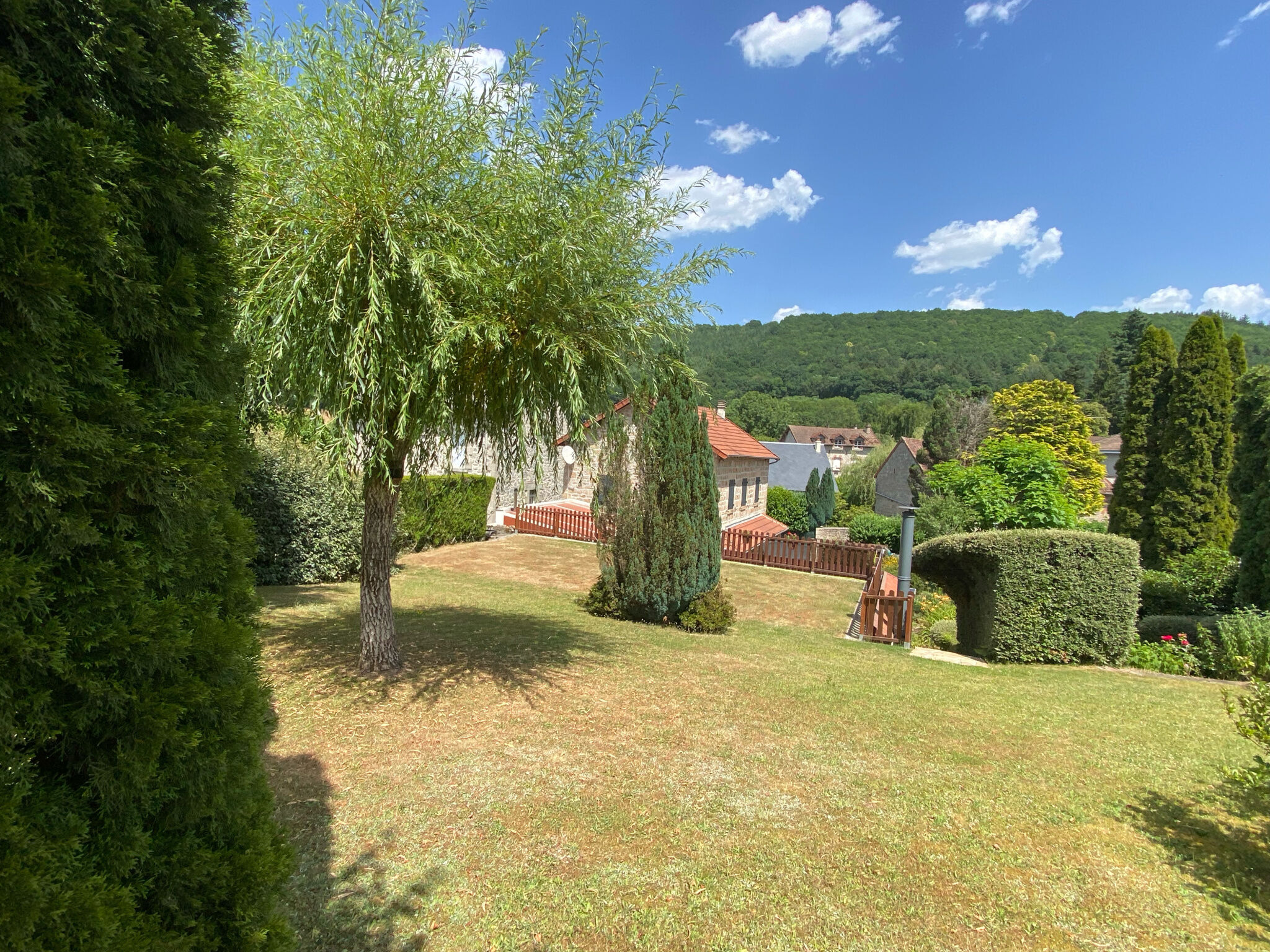 Photo 4 — IMMO COUR ET JARDIN