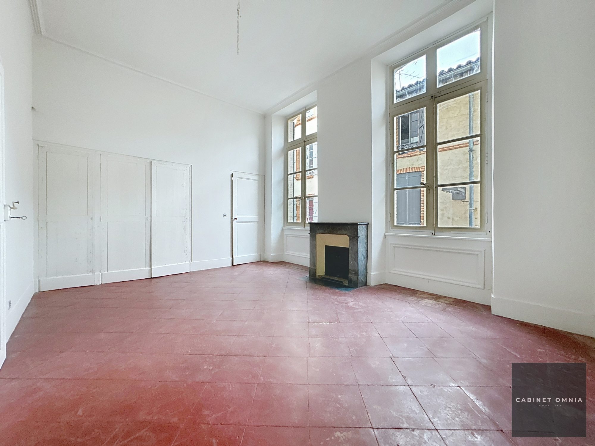 Photo 6 — Cabinet OMNIA