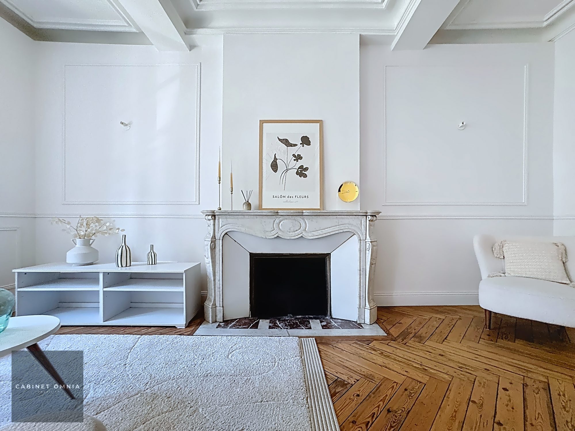 Photo 2 — Cabinet OMNIA