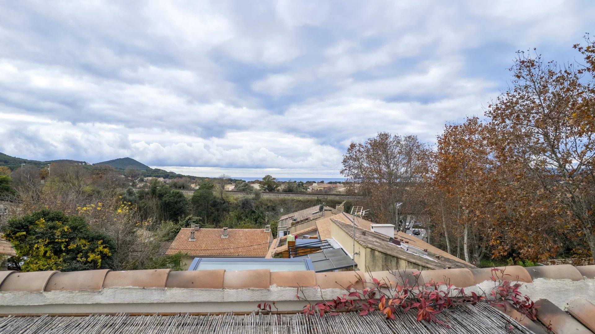 Photo 16 — PRIOR LUXURY HOUSE
