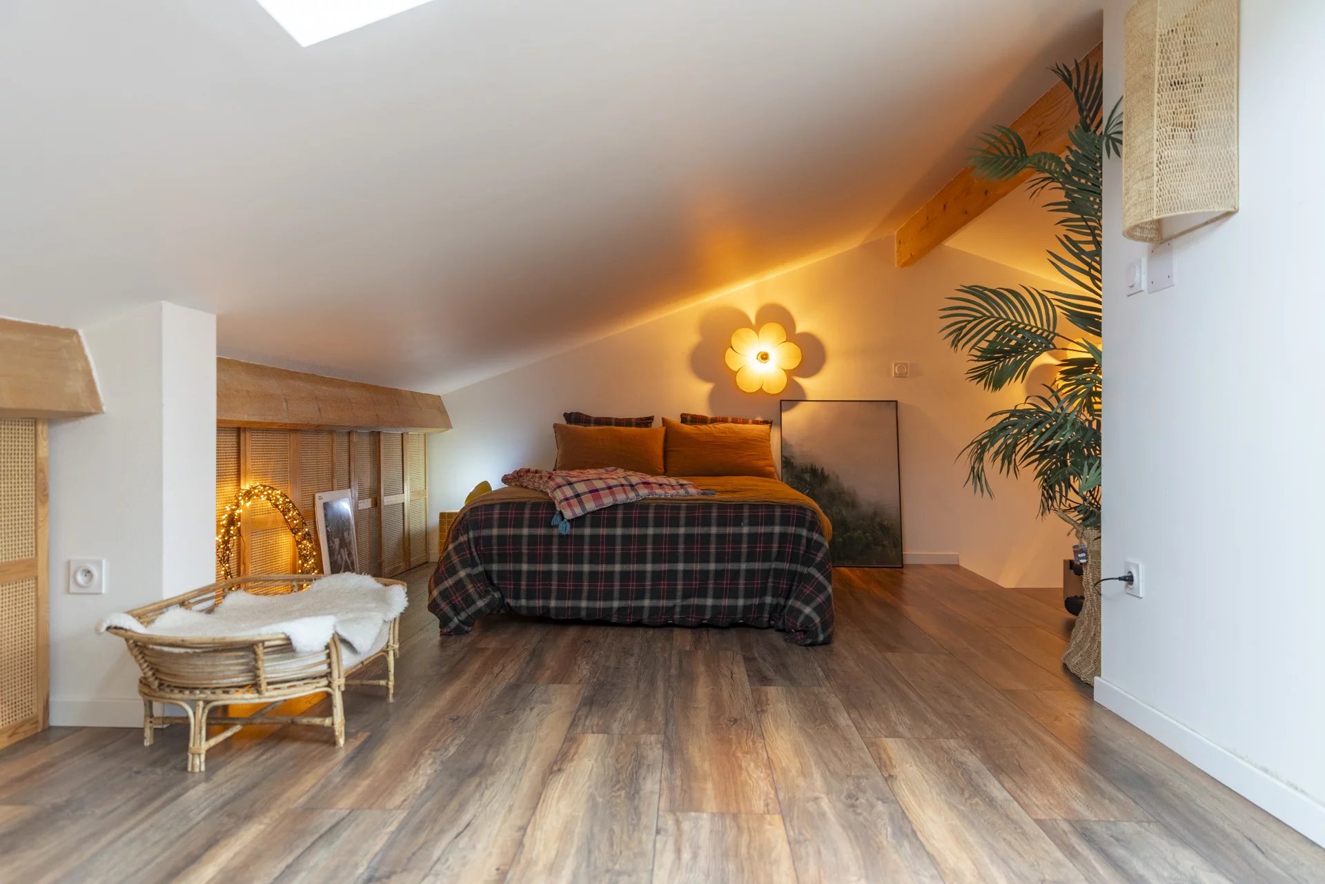Photo 15 — PRIOR LUXURY HOUSE