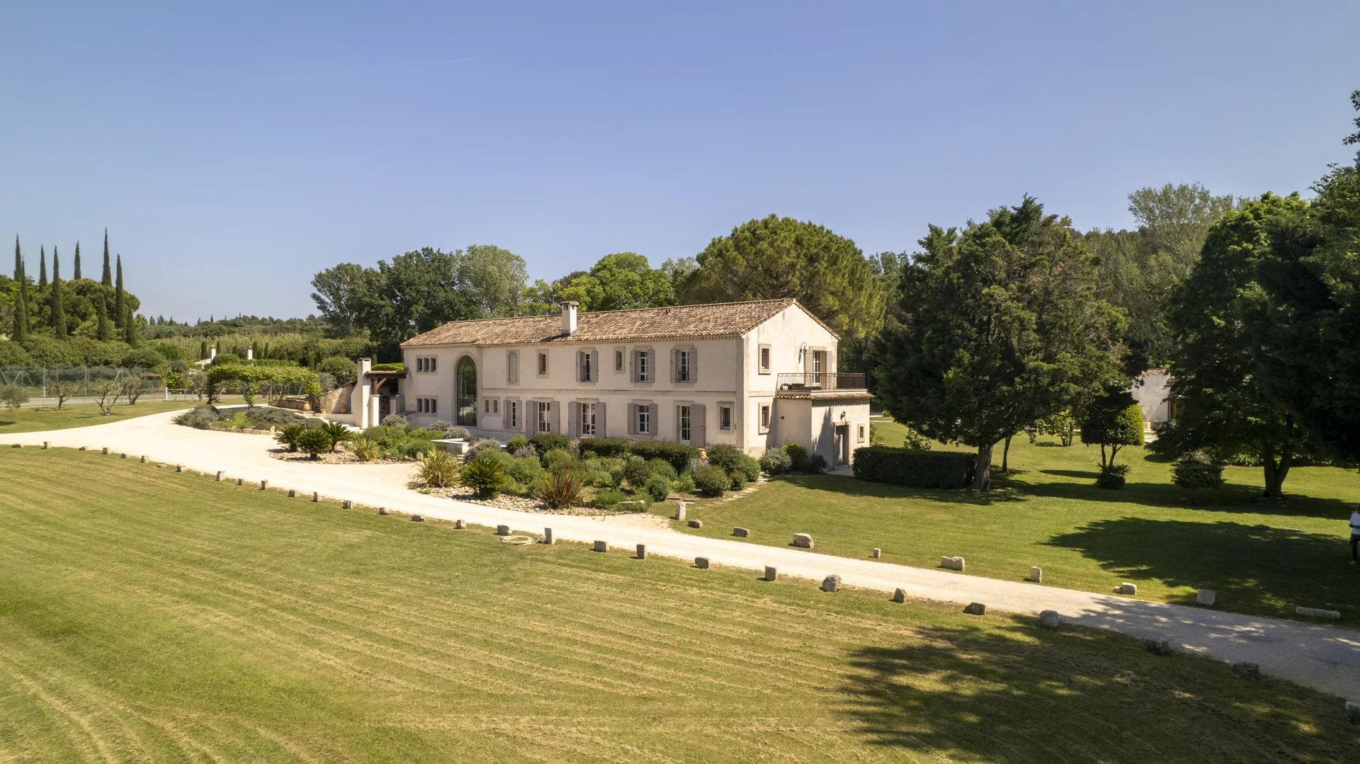 Photo 4 — PRIOR LUXURY HOUSE