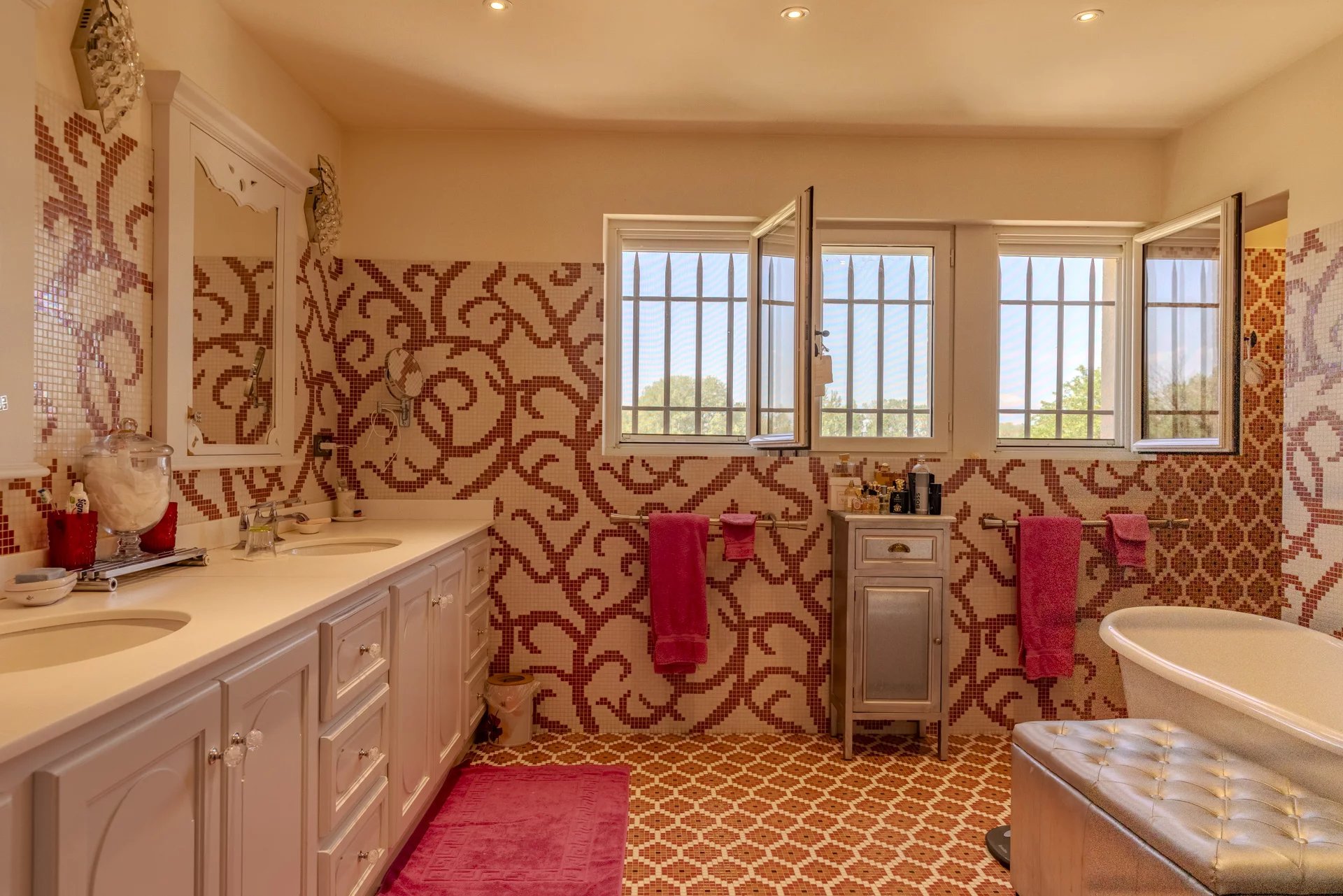 Photo 19 — PRIOR LUXURY HOUSE