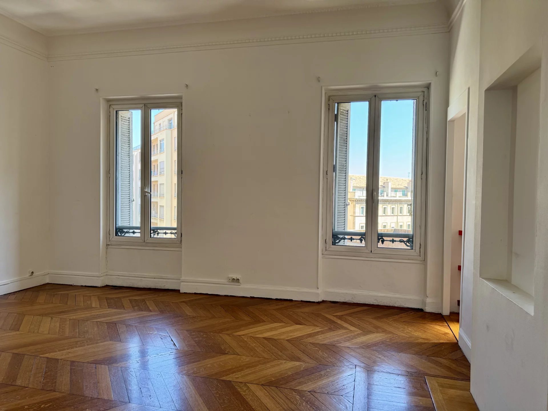 Photo 6 — PRIOR LUXURY HOUSE