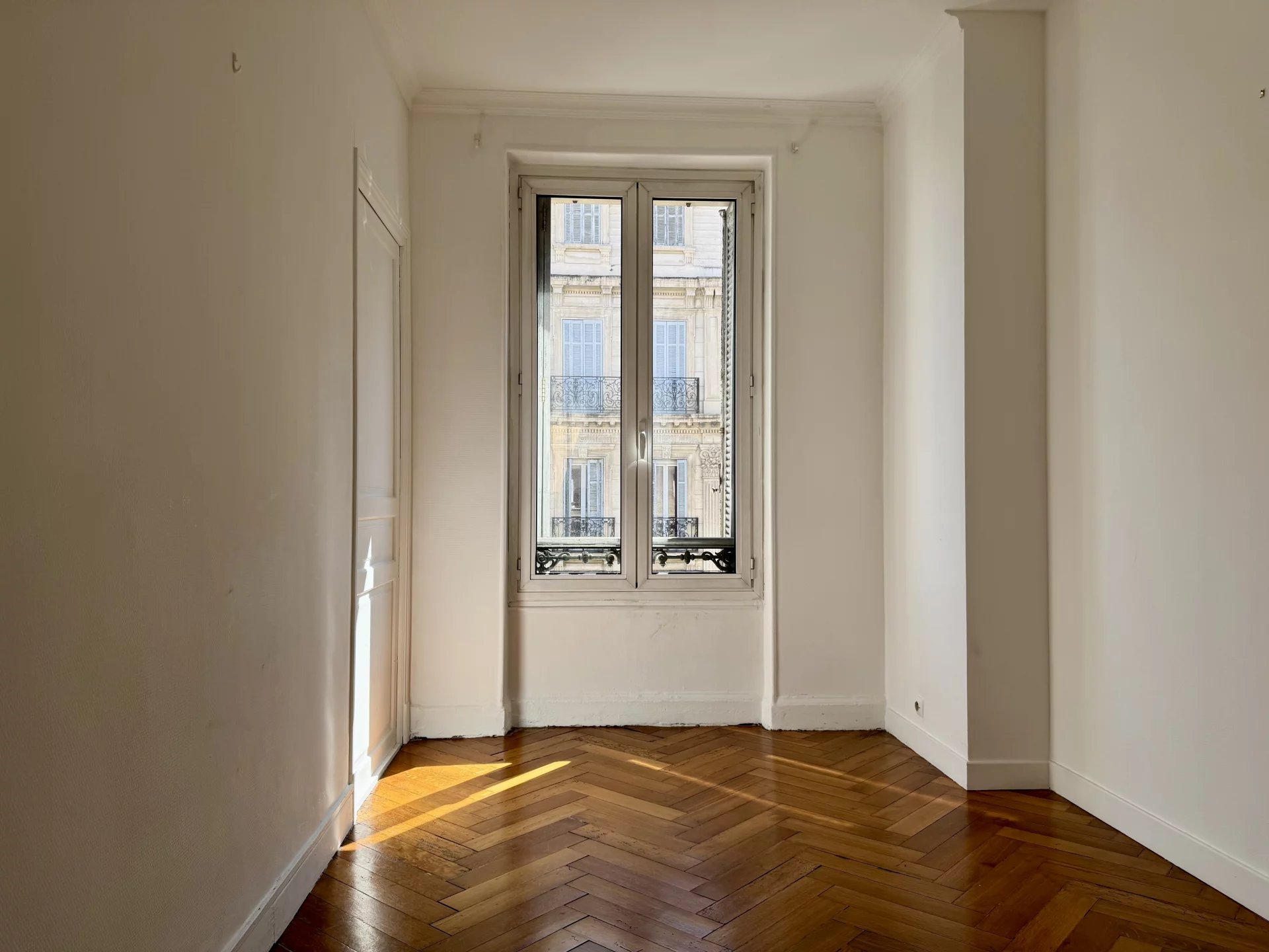 Photo 9 — PRIOR LUXURY HOUSE