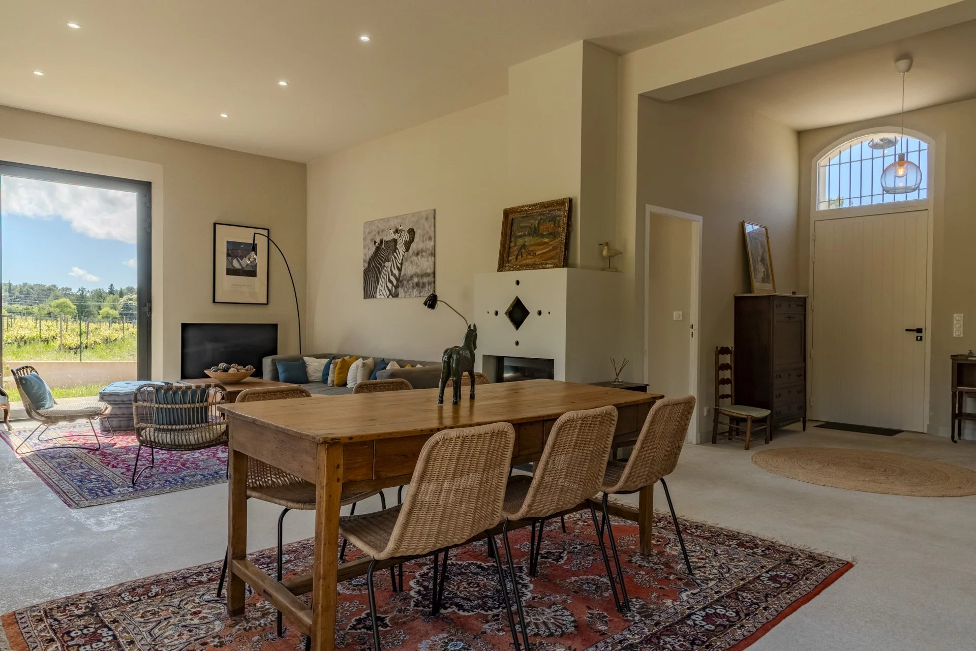 Photo 6 — PRIOR LUXURY HOUSE