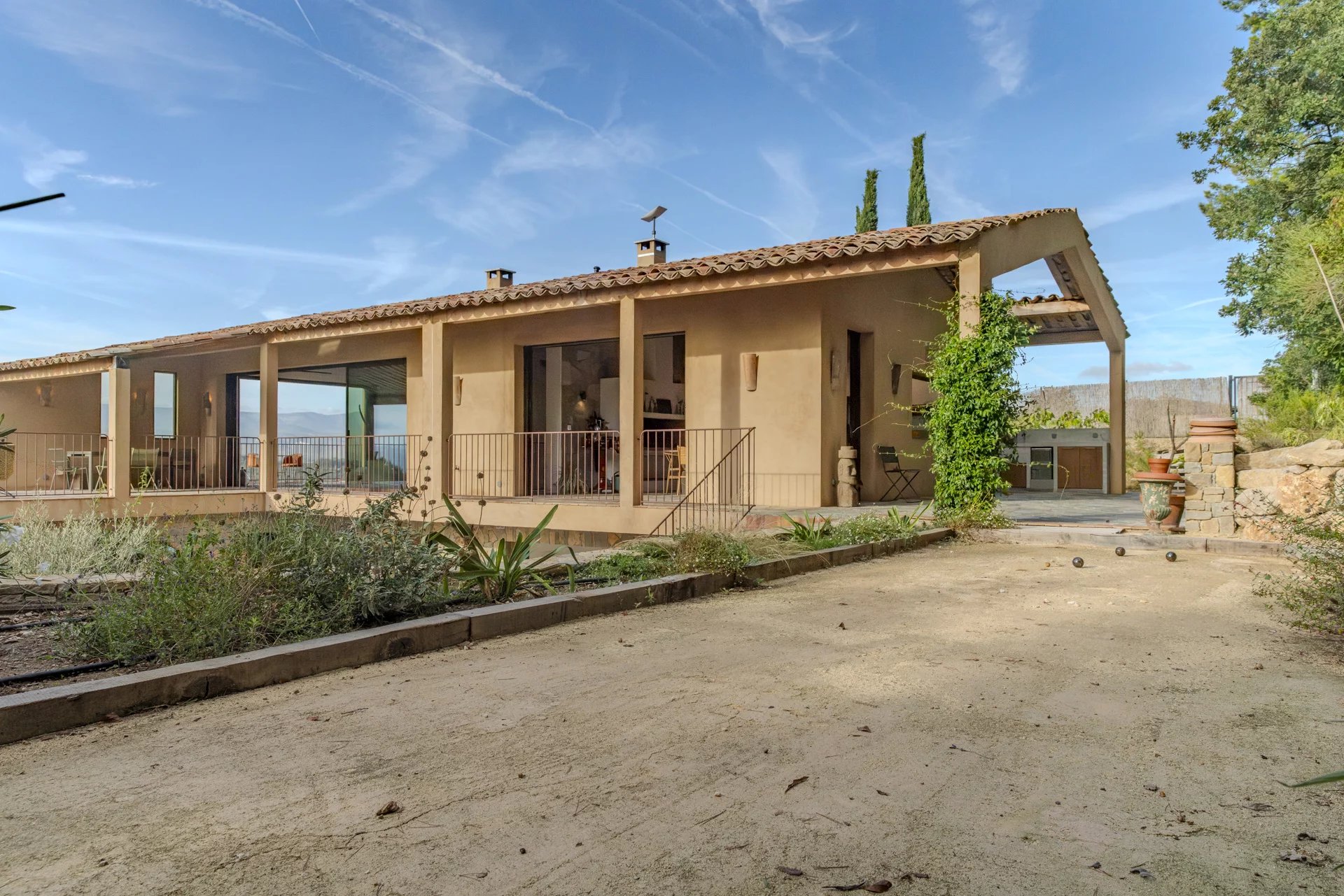 Photo 9 — PRIOR LUXURY HOUSE